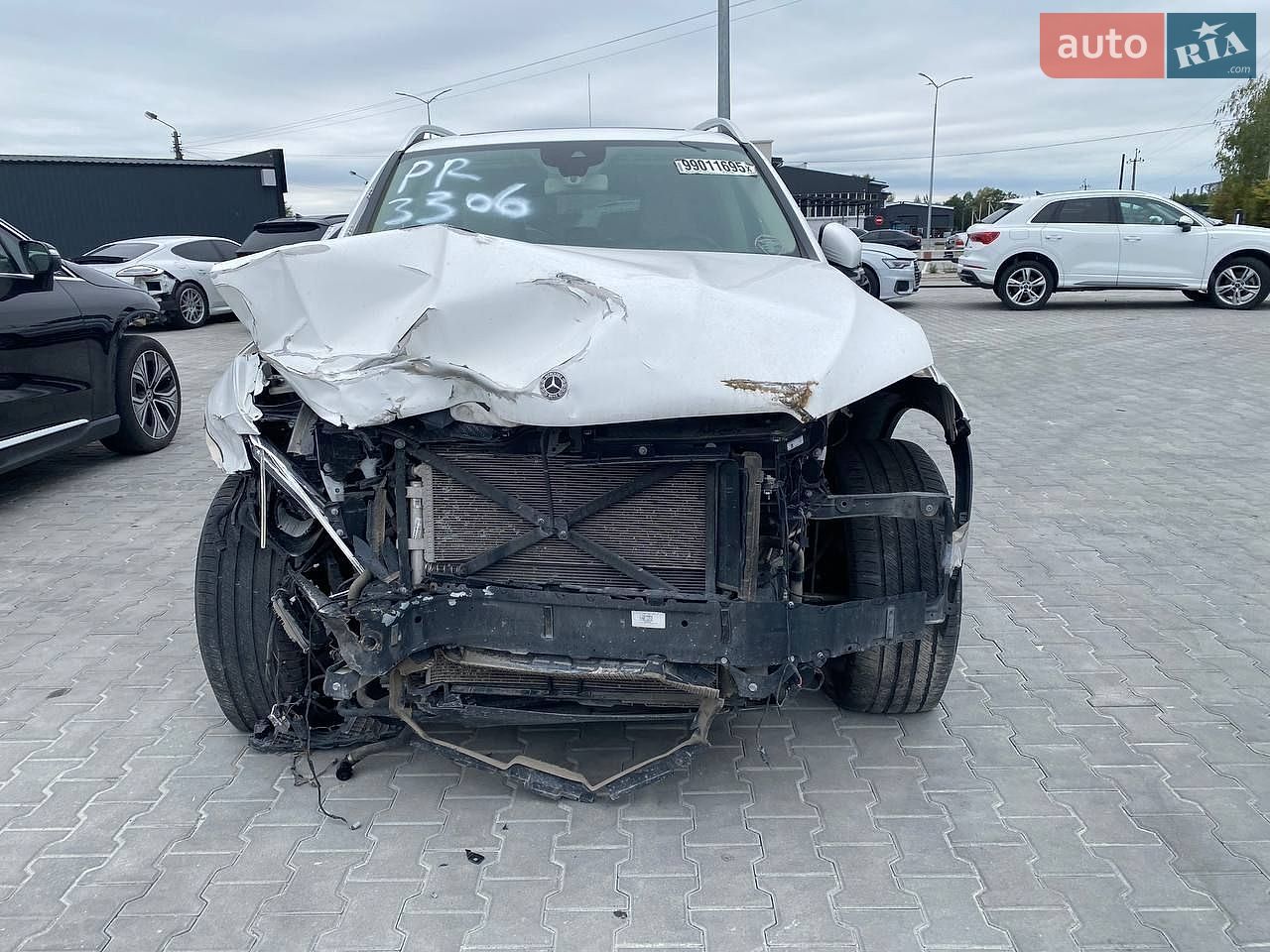 Mercedes-Benz GLE-Class 2019 VIN 4JGFB5KB1LA153352 фото оголошення 2 з 27
