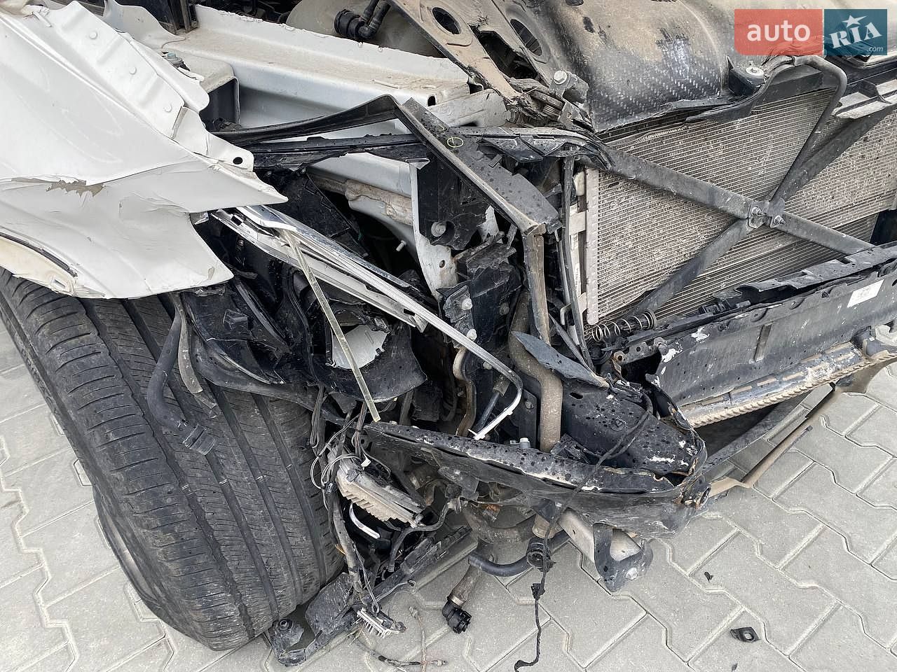 Mercedes-Benz GLE-Class 2019 VIN 4JGFB5KB1LA153352 фото оголошення 6 з 27