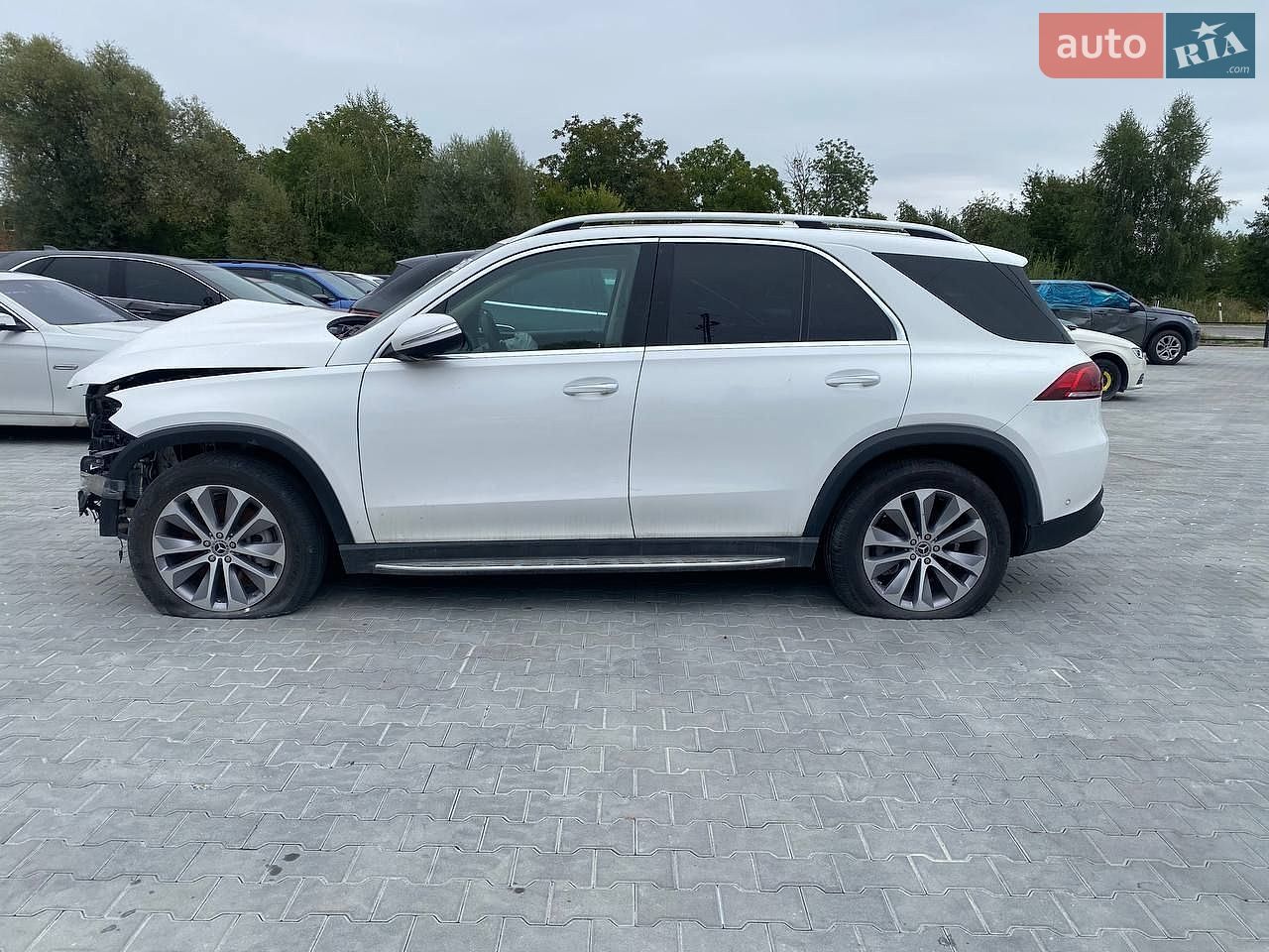 Mercedes-Benz GLE-Class 2019 VIN 4JGFB5KB1LA153352 фото оголошення 8 з 27