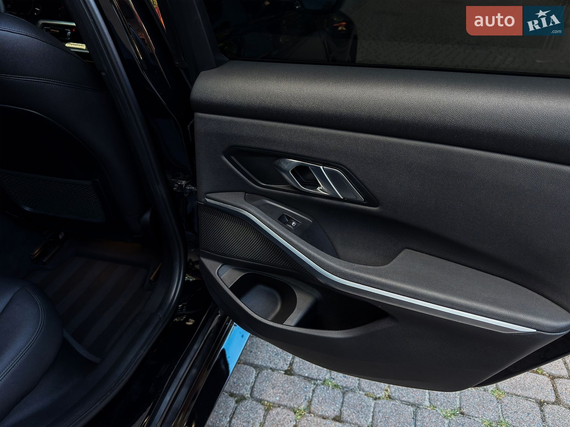 BMW 3 Series 2019 VIN 3MW5R7J08L8B15410 фото оголошення 25 з 27