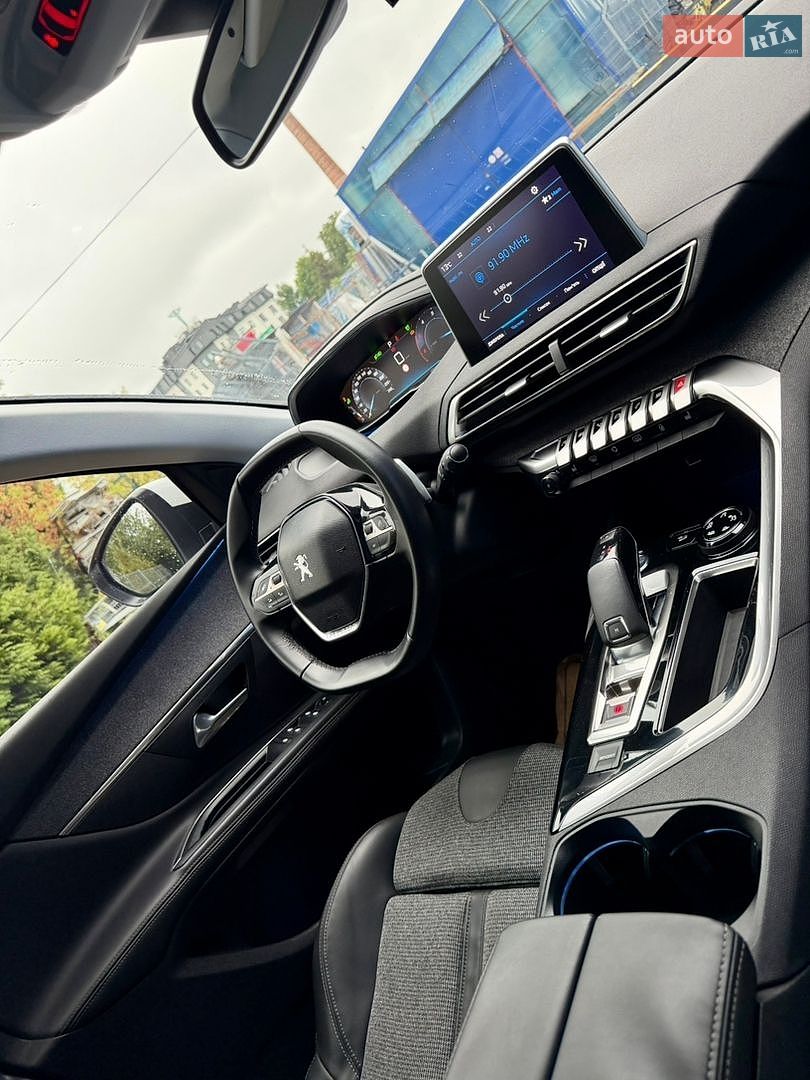 Peugeot 5008 2017 VIN VF3MCBHZWJL000947 фото оголошення 18 з 31