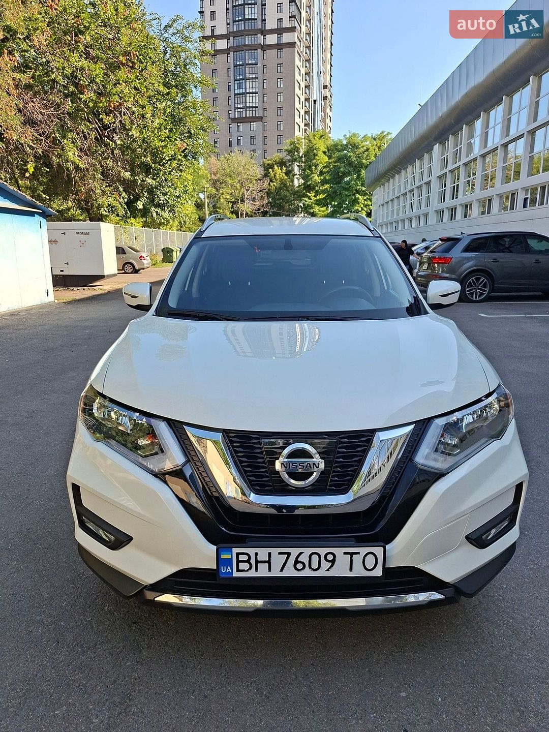 Nissan Rogue 2018 VIN KNMAT2MT3JP580204 фото оголошення 3 з 25