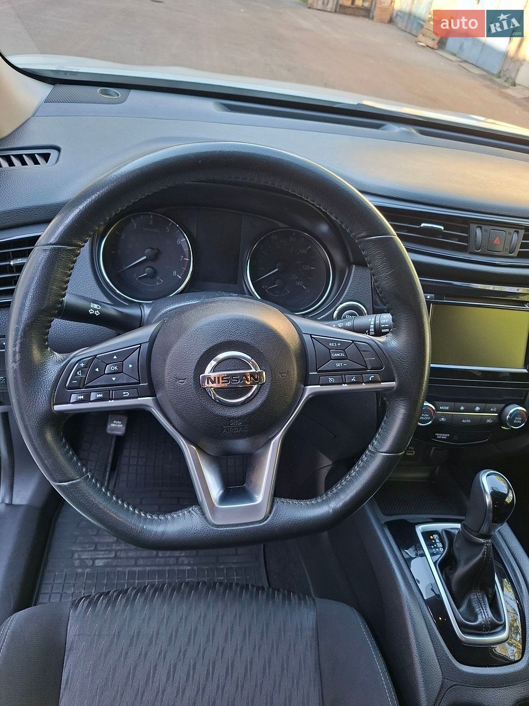 Nissan Rogue 2018 VIN KNMAT2MT3JP580204 фото оголошення 8 з 25