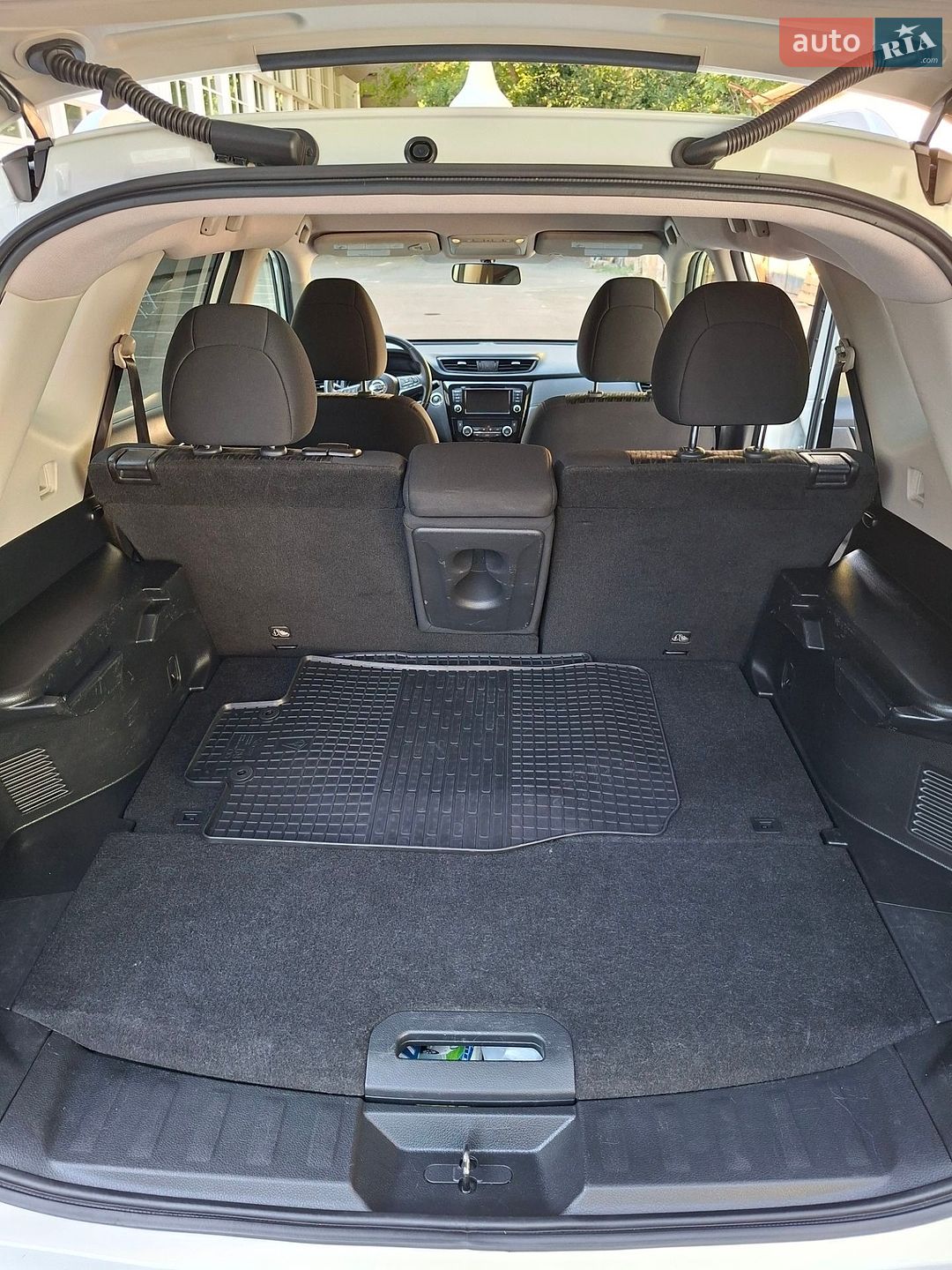 Nissan Rogue 2018 VIN KNMAT2MT3JP580204 фото оголошення 10 з 25