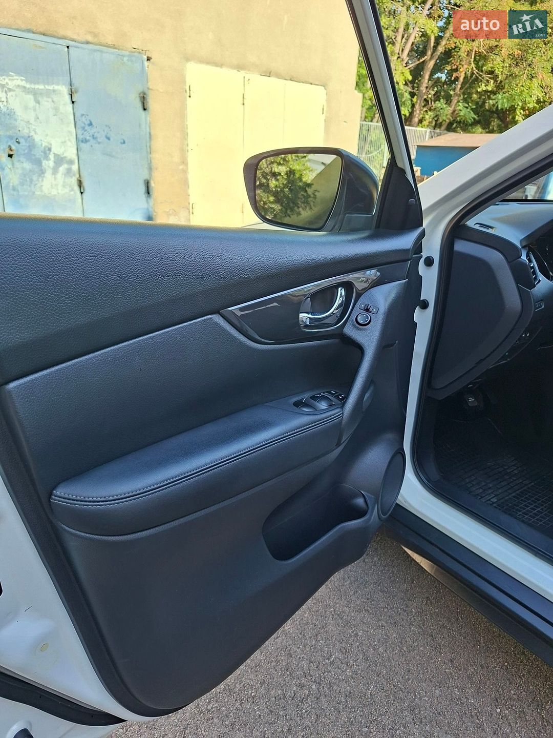 Nissan Rogue 2018 VIN KNMAT2MT3JP580204 фото оголошення 17 з 25