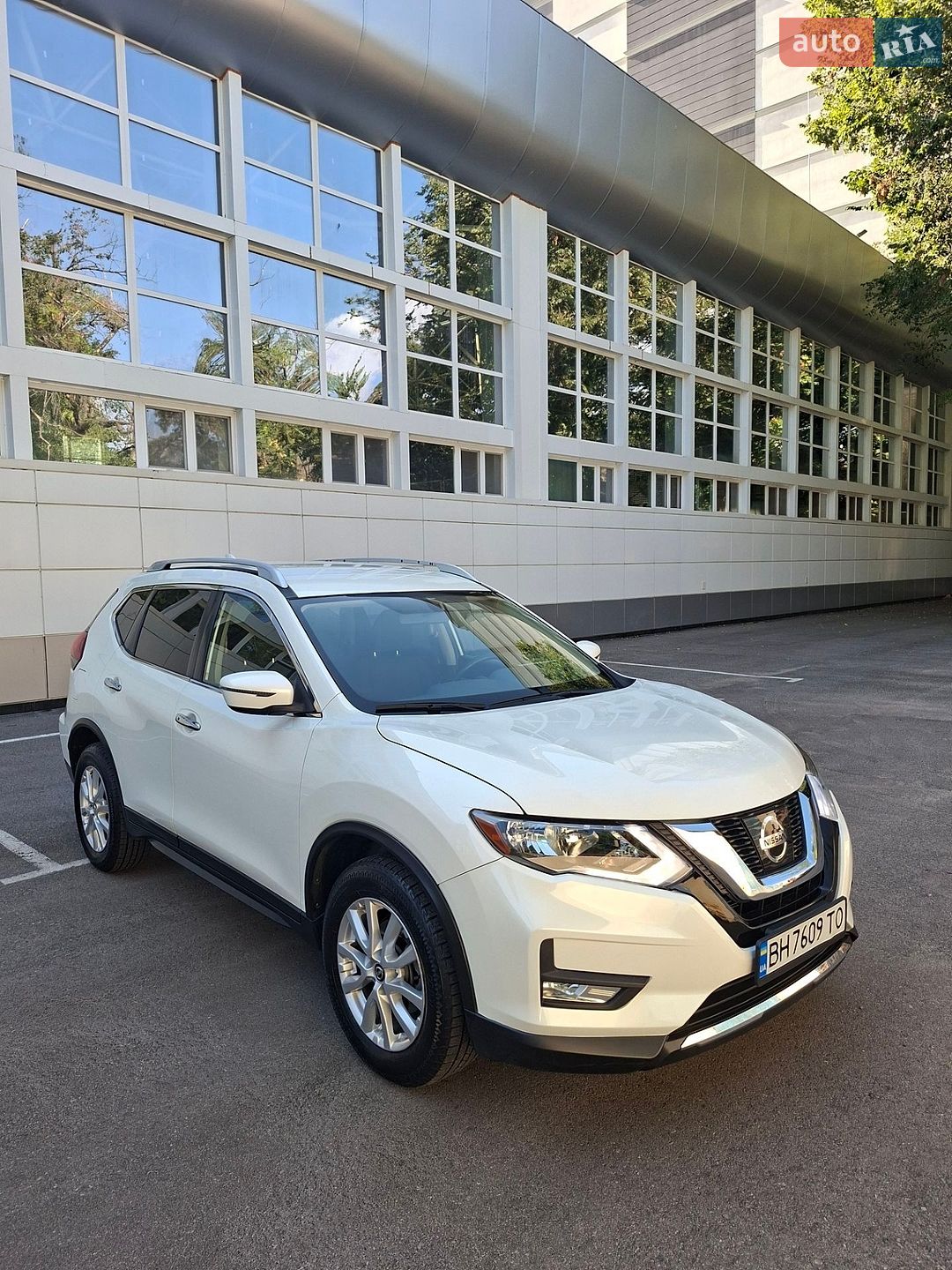 Nissan Rogue 2018 VIN KNMAT2MT3JP580204 фото оголошення 24 з 25