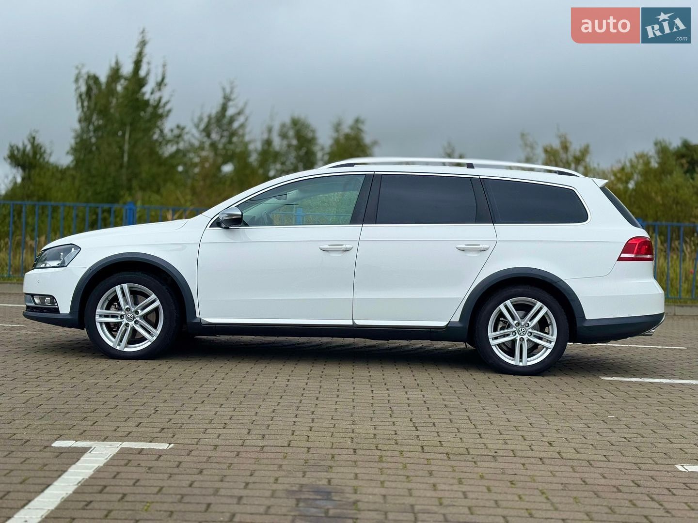 Volkswagen Passat 2014 VIN WVWZZZ3CZFE025857 фото оголошення 31 з 88