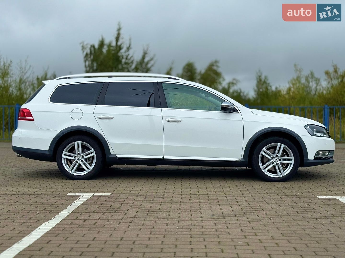 Volkswagen Passat 2014 VIN WVWZZZ3CZFE025857 фото оголошення 32 з 88