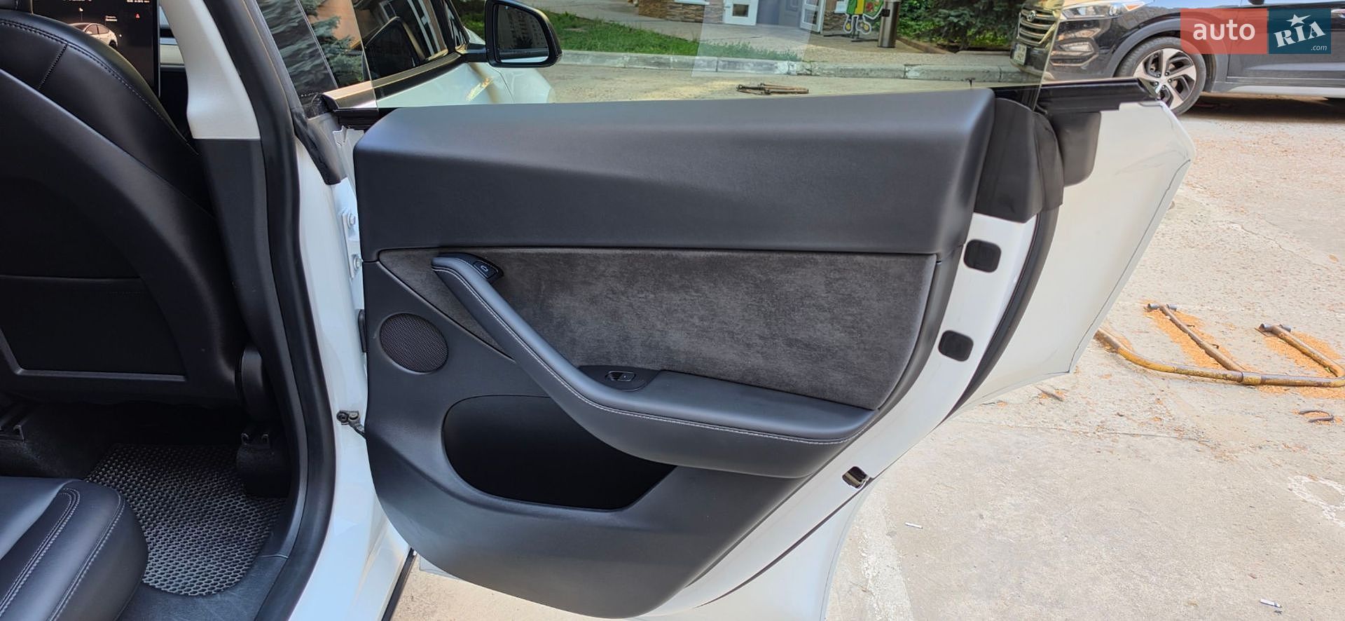 Tesla Model Y 2022 VIN 7SAYGDEF2NF457519 фото оголошення 6 з 23
