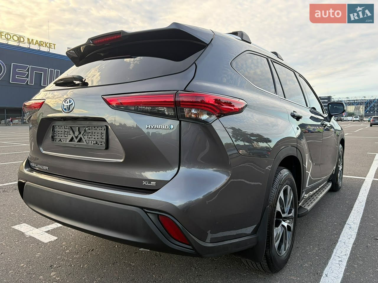Toyota Highlander 2021 VIN 5TDGARAH6MS011737 фото оголошення 3 з 31