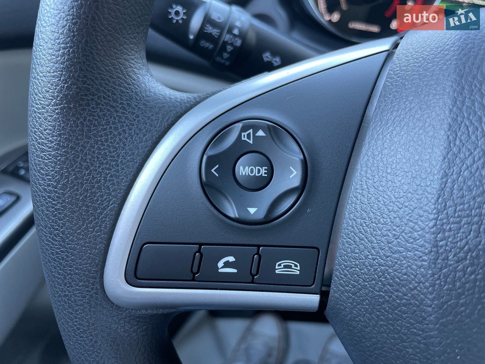 Mitsubishi Outlander Sport 2018 VIN JA4AP3AU7JU017420 фото оголошення 19 з 72