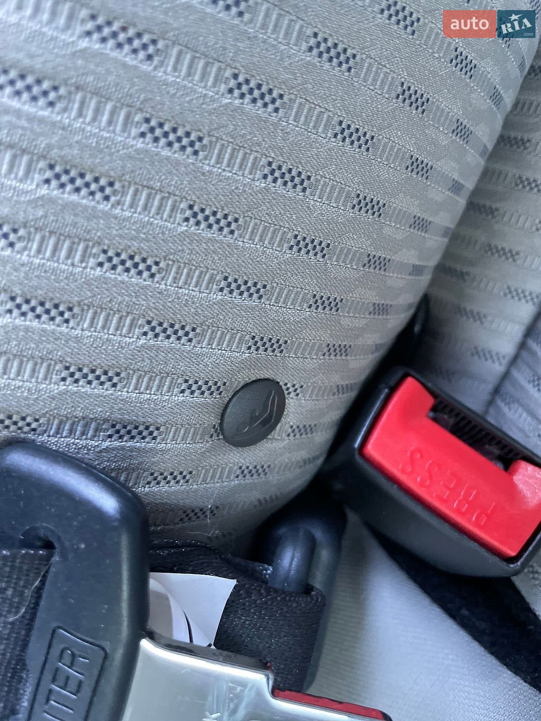Mitsubishi Outlander Sport 2018 VIN JA4AP3AU7JU017420 фото оголошення 26 з 72