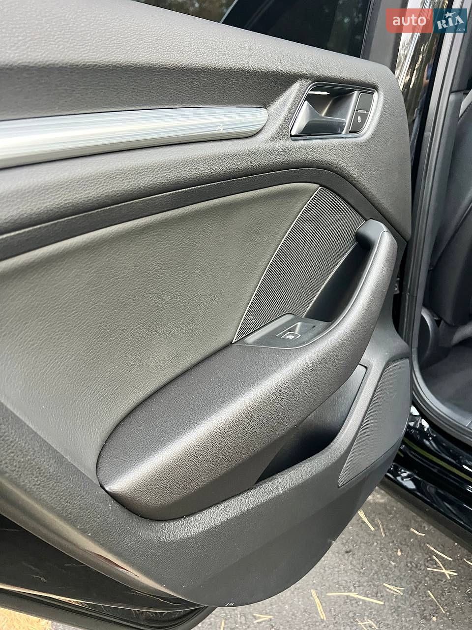 Audi A3 2019 VIN WAUAUGFF1LA030973 фото оголошення 18 з 25
