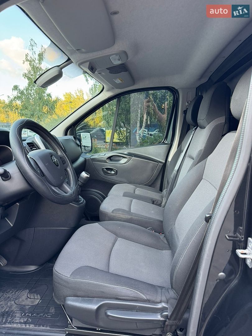 Renault Trafic 2021 VIN VF1FL000867011828 фото оголошення 8 з 19