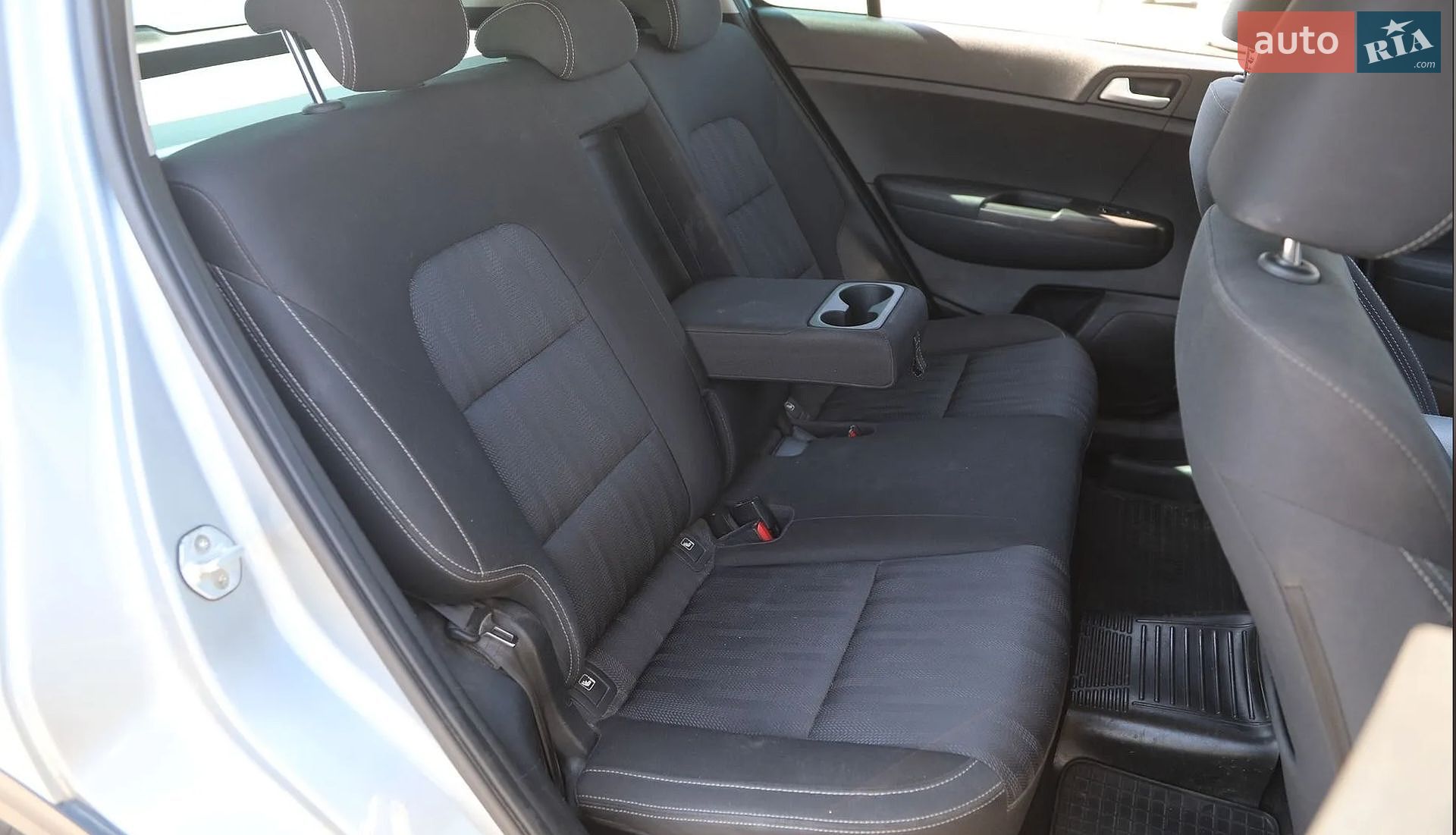 Kia Sportage 2018 VIN U5YPG812GKL586904 фото оголошення 13 з 25