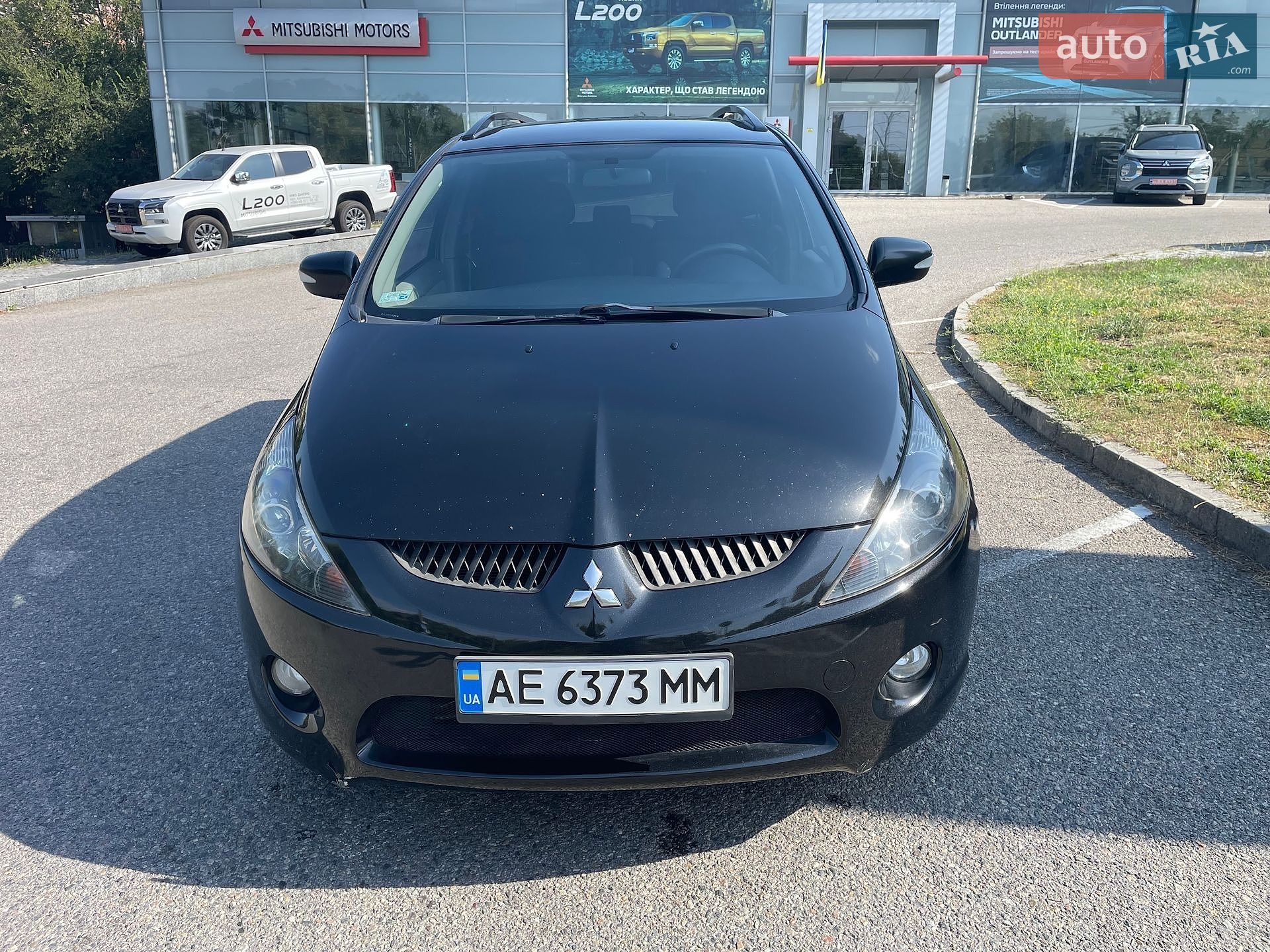 Mitsubishi Grandis 2004 VIN JMBLNNA4W4Z001620 фото оголошення 3 з 12