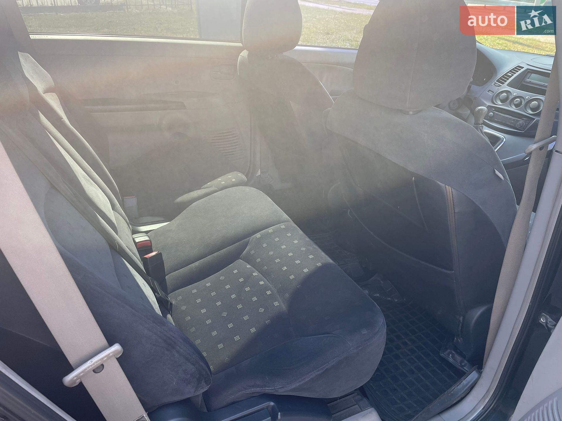 Mitsubishi Grandis 2004 VIN JMBLNNA4W4Z001620 фото оголошення 11 з 12