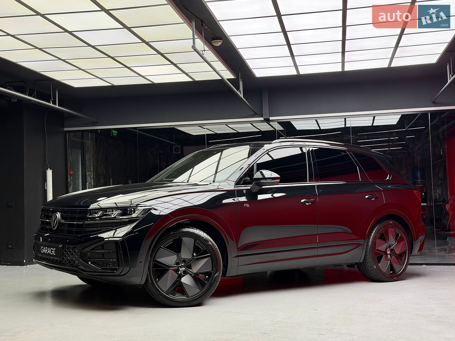 Volkswagen Touareg 2025 VIN WVGZZZCR9TD002625 фото оголошення 7 з 53