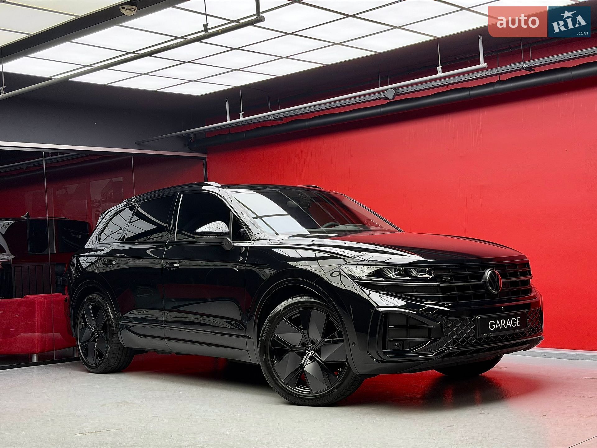 Volkswagen Touareg 2025 VIN WVGZZZCR9TD002625 фото оголошення 12 з 53