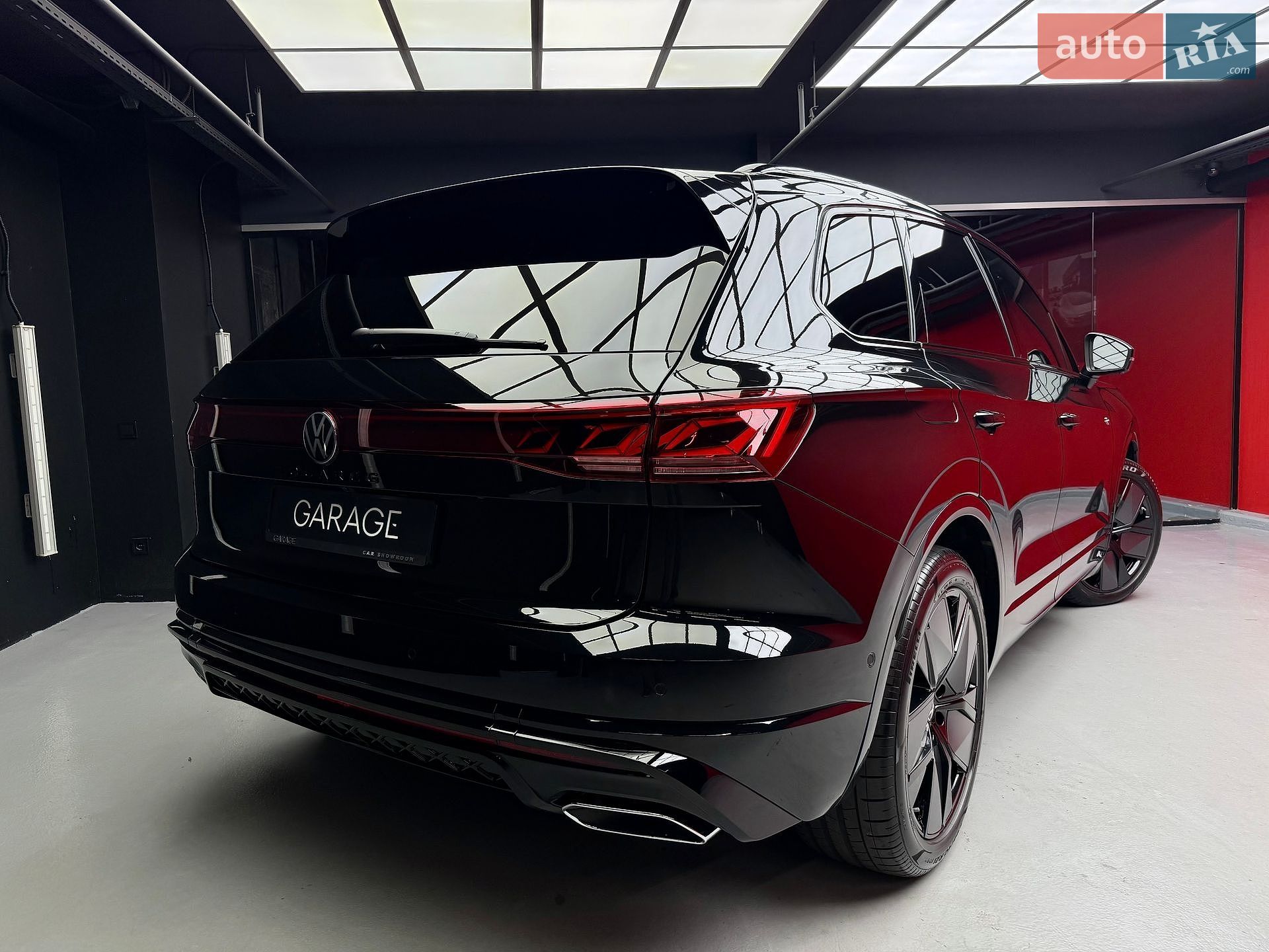 Volkswagen Touareg 2025 VIN WVGZZZCR9TD002625 фото оголошення 13 з 53