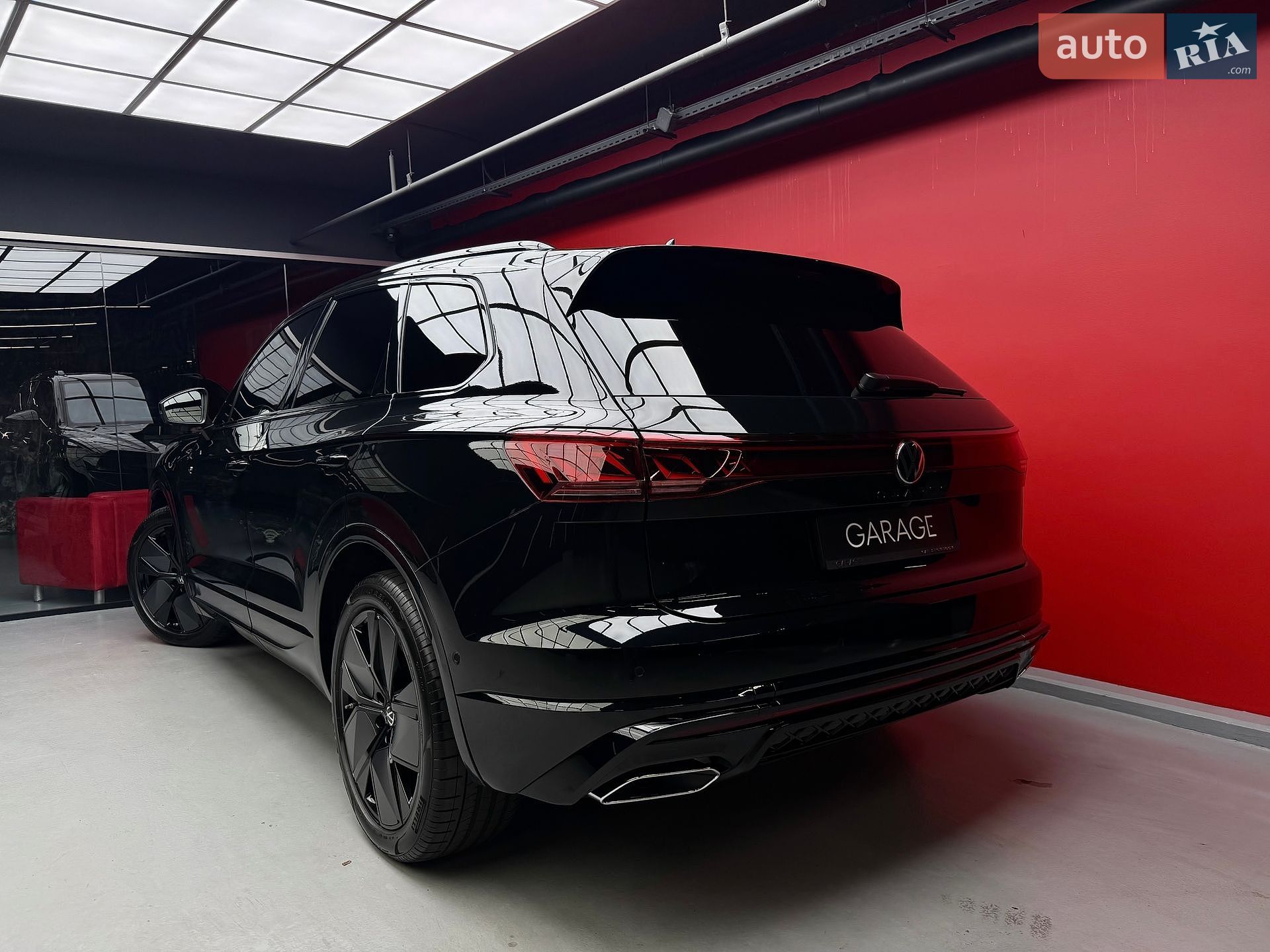Volkswagen Touareg 2025 VIN WVGZZZCR9TD002625 фото оголошення 18 з 53