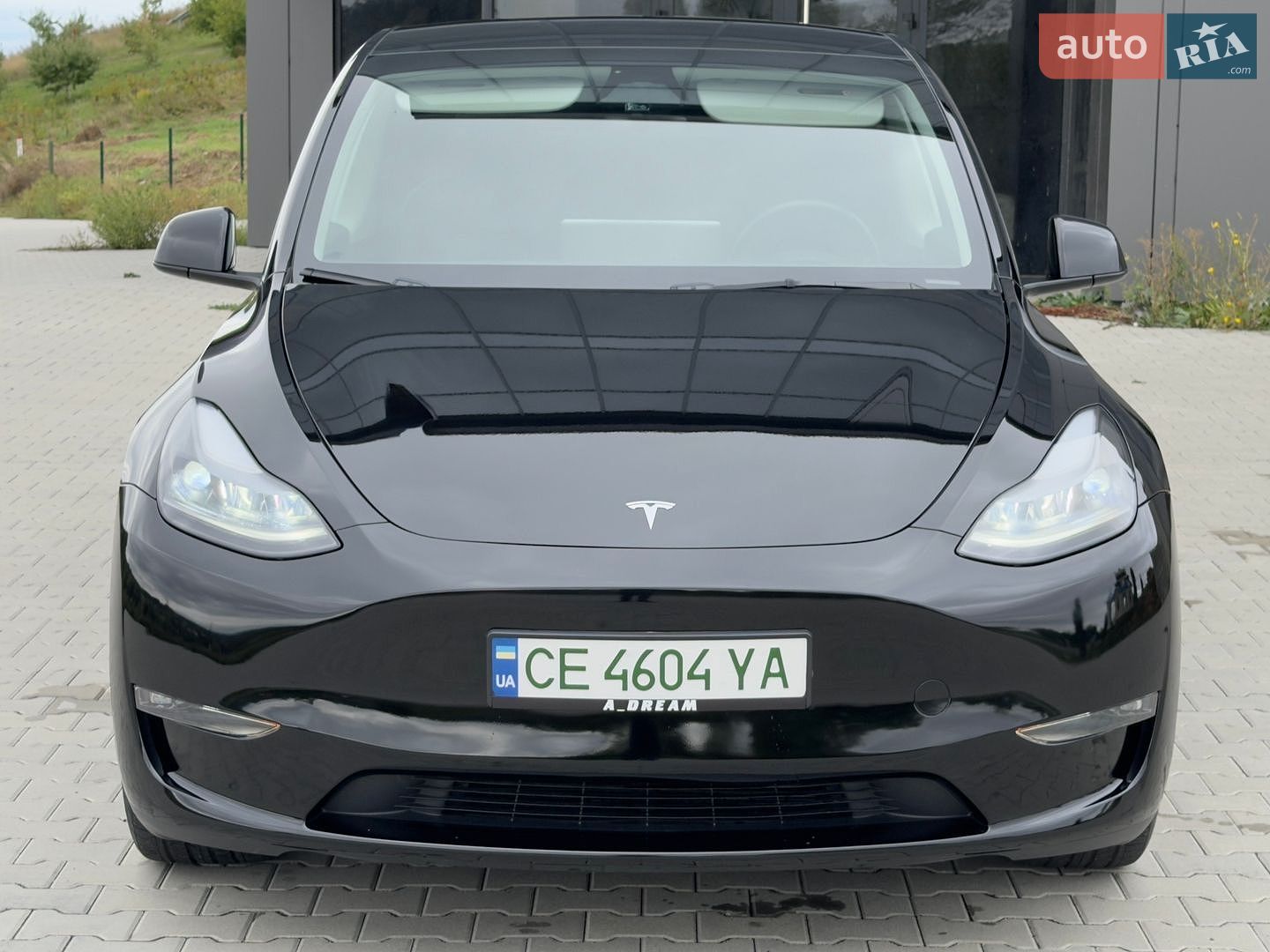 Tesla Model Y 2024 VIN 7SAYGAEEXRF063469 фото оголошення 7 з 48