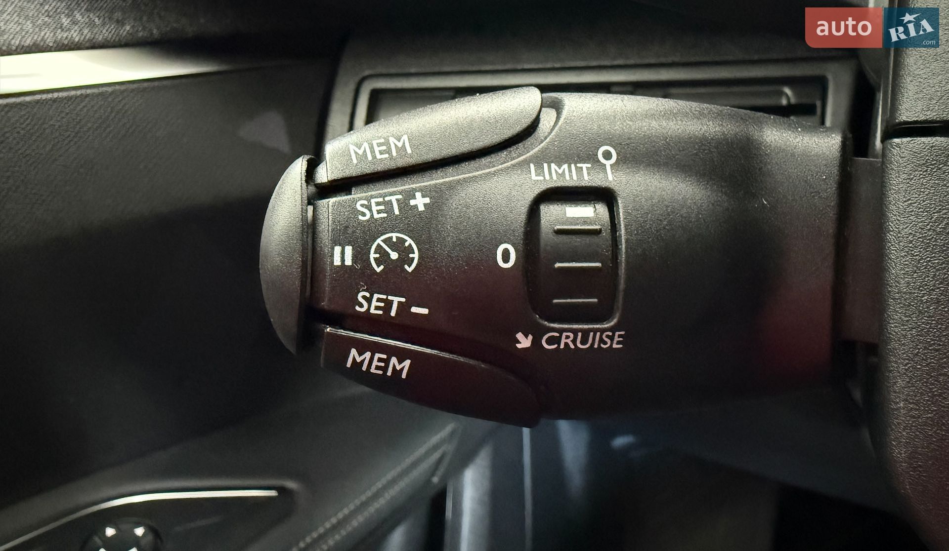 Peugeot 5008 2019 VIN VF3MJEHZRKS517774 фото оголошення 18 з 44