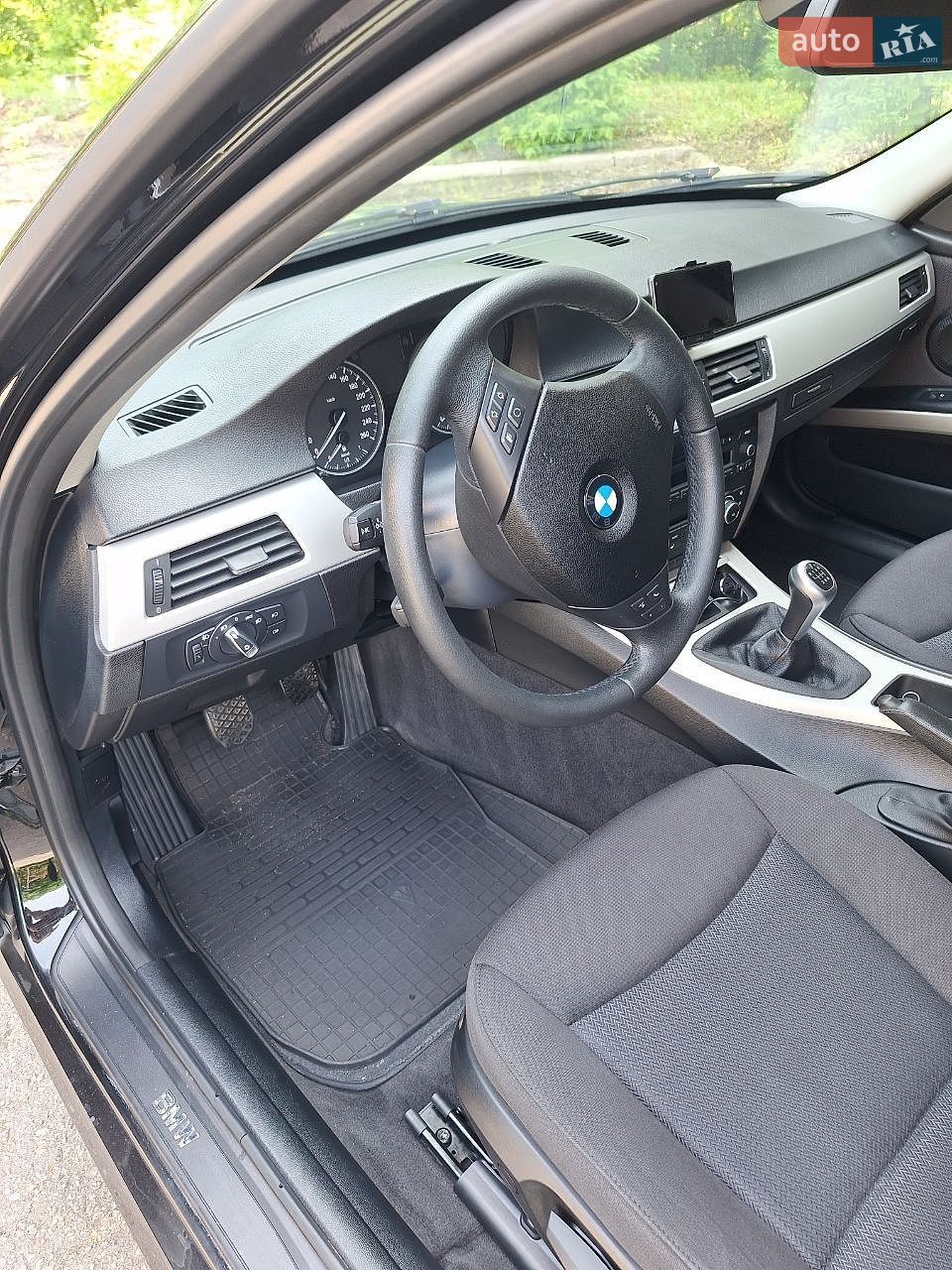 BMW 3 Series 2012 VIN WBAUY51020F226685 фото оголошення 4 з 11