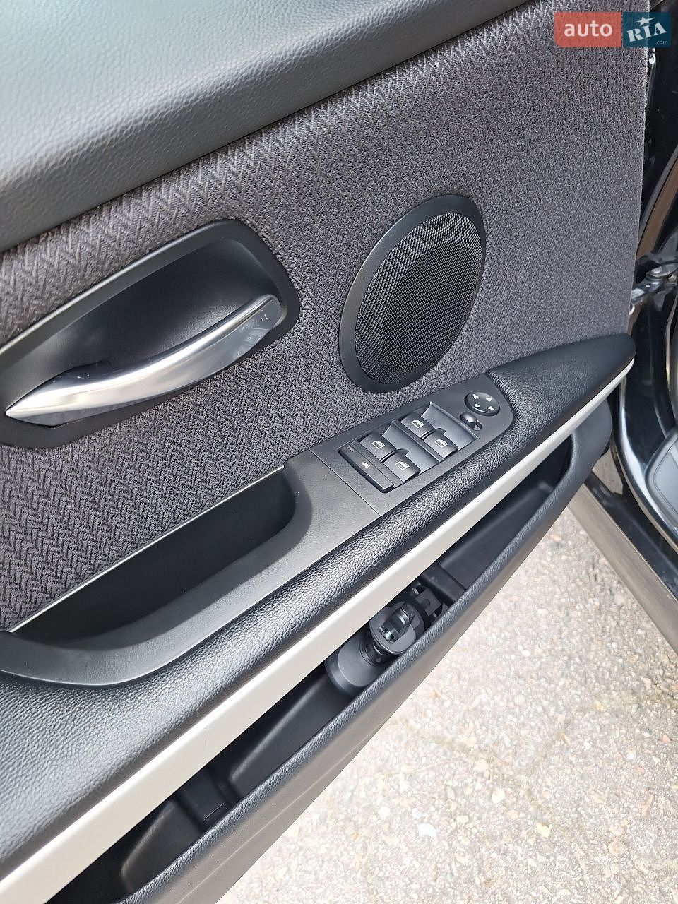 BMW 3 Series 2012 VIN WBAUY51020F226685 фото оголошення 6 з 11