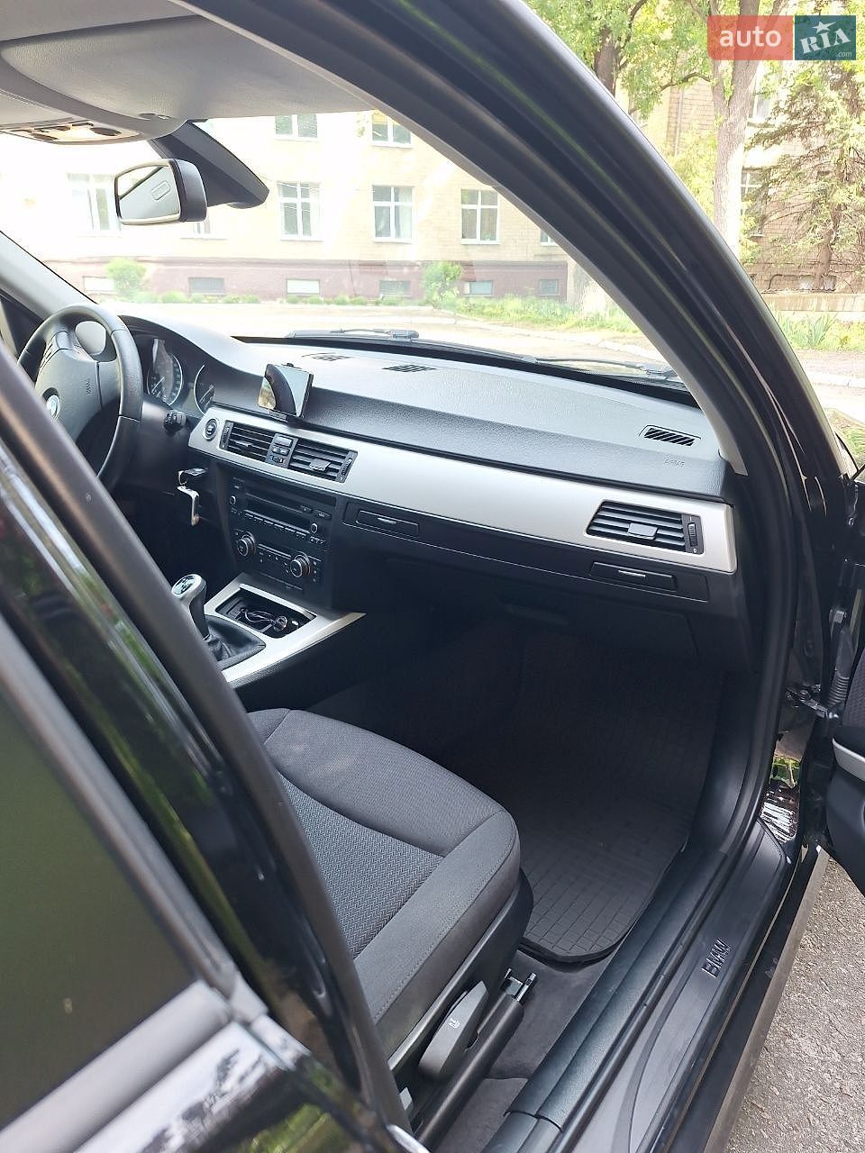 BMW 3 Series 2012 VIN WBAUY51020F226685 фото оголошення 8 з 11