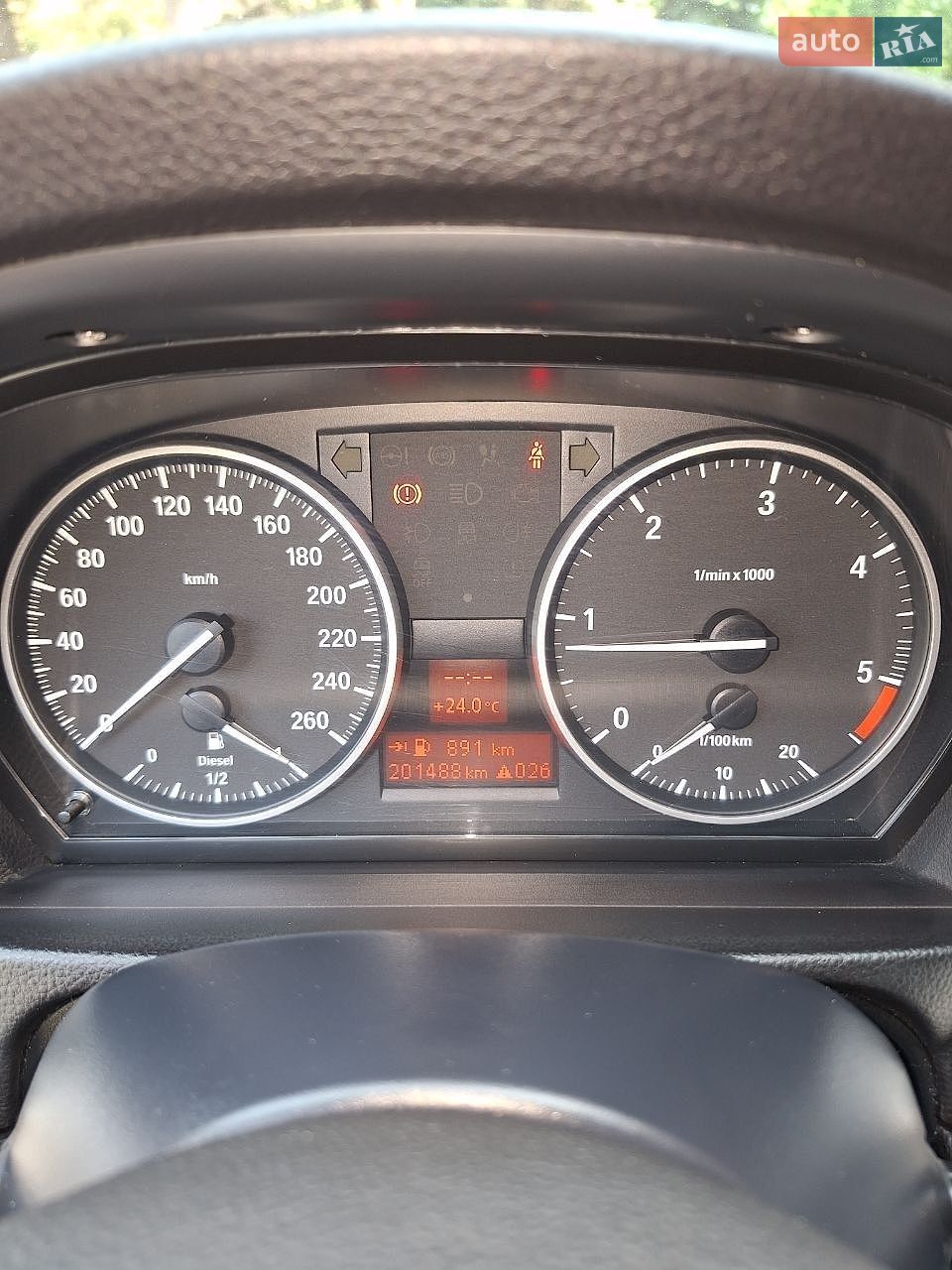 BMW 3 Series 2012 VIN WBAUY51020F226685 фото оголошення 9 з 11