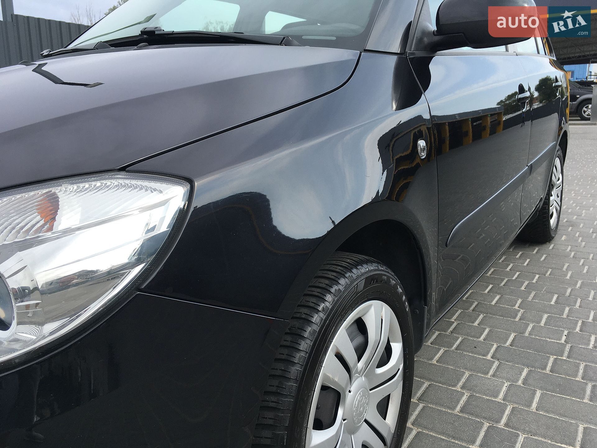 Skoda Fabia 2011 VIN TMBJC65J5B3178228 фото оголошення 10 з 110