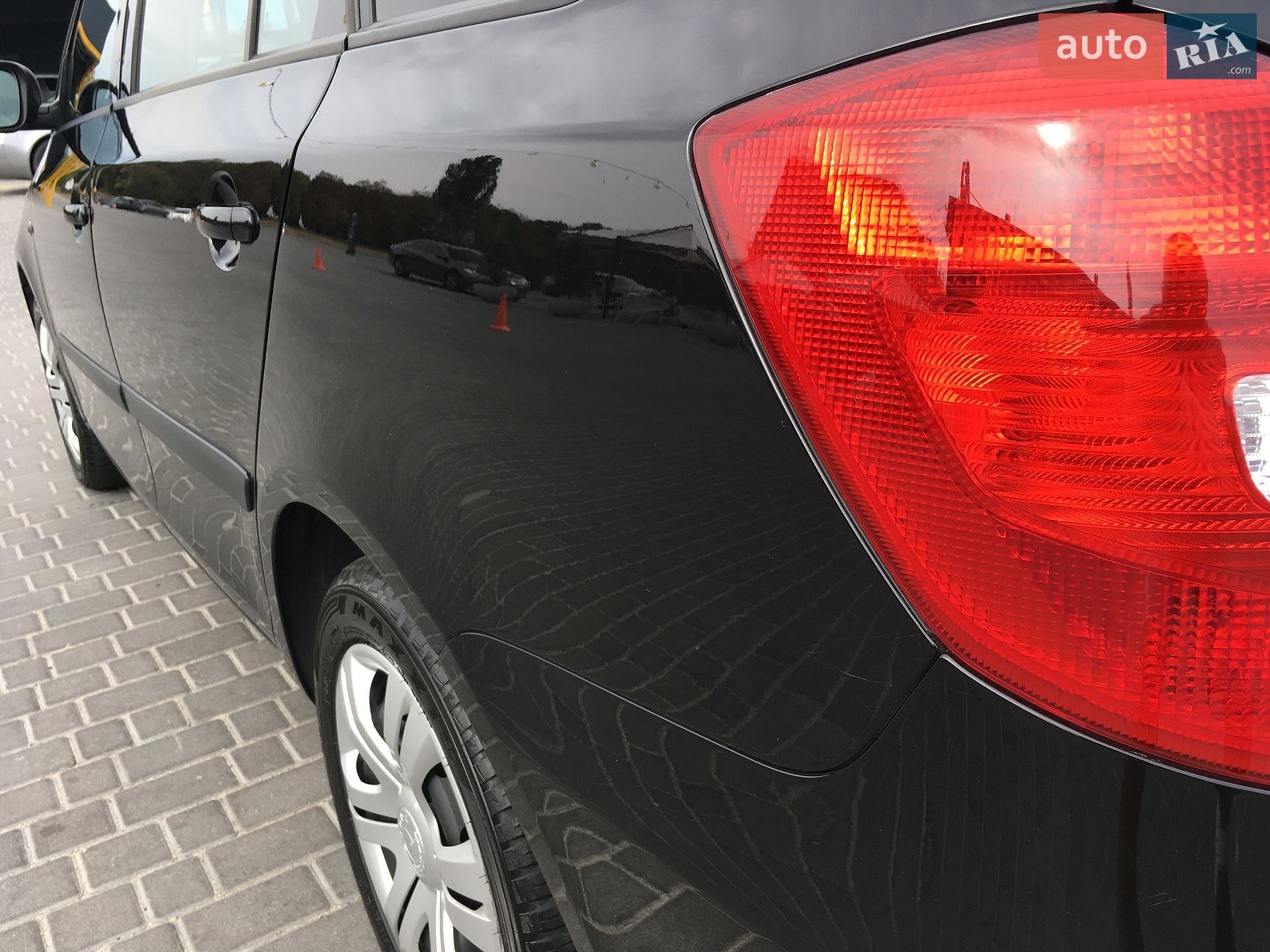 Skoda Fabia 2011 VIN TMBJC65J5B3178228 фото оголошення 13 з 110