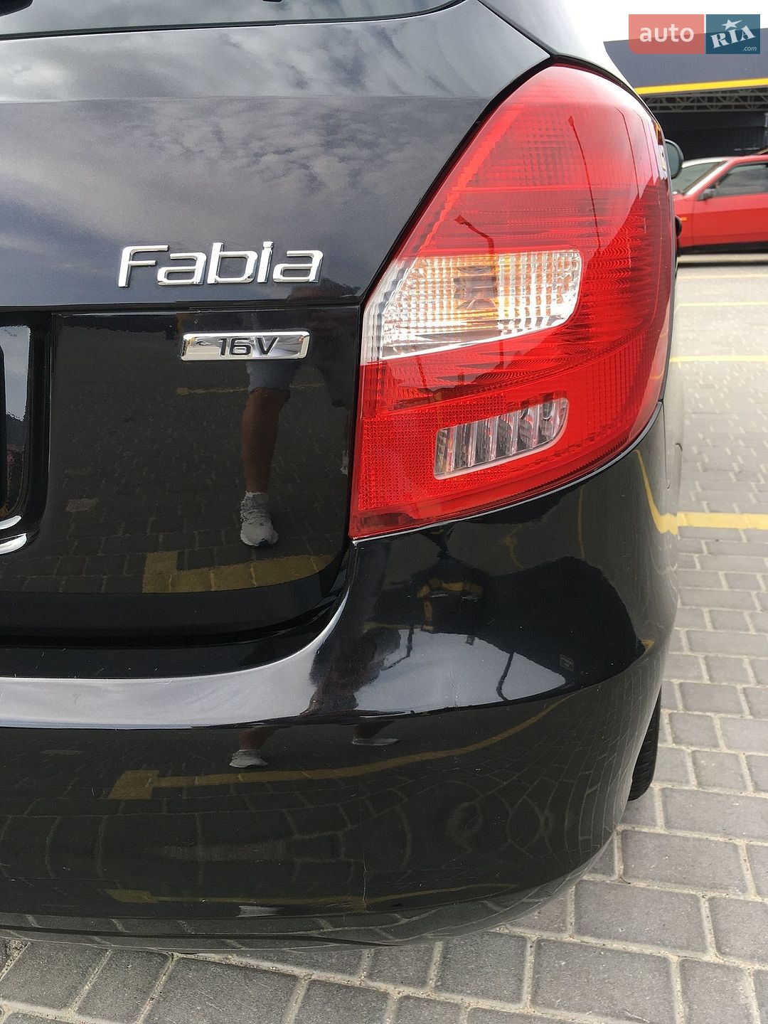 Skoda Fabia 2011 VIN TMBJC65J5B3178228 фото оголошення 19 з 110