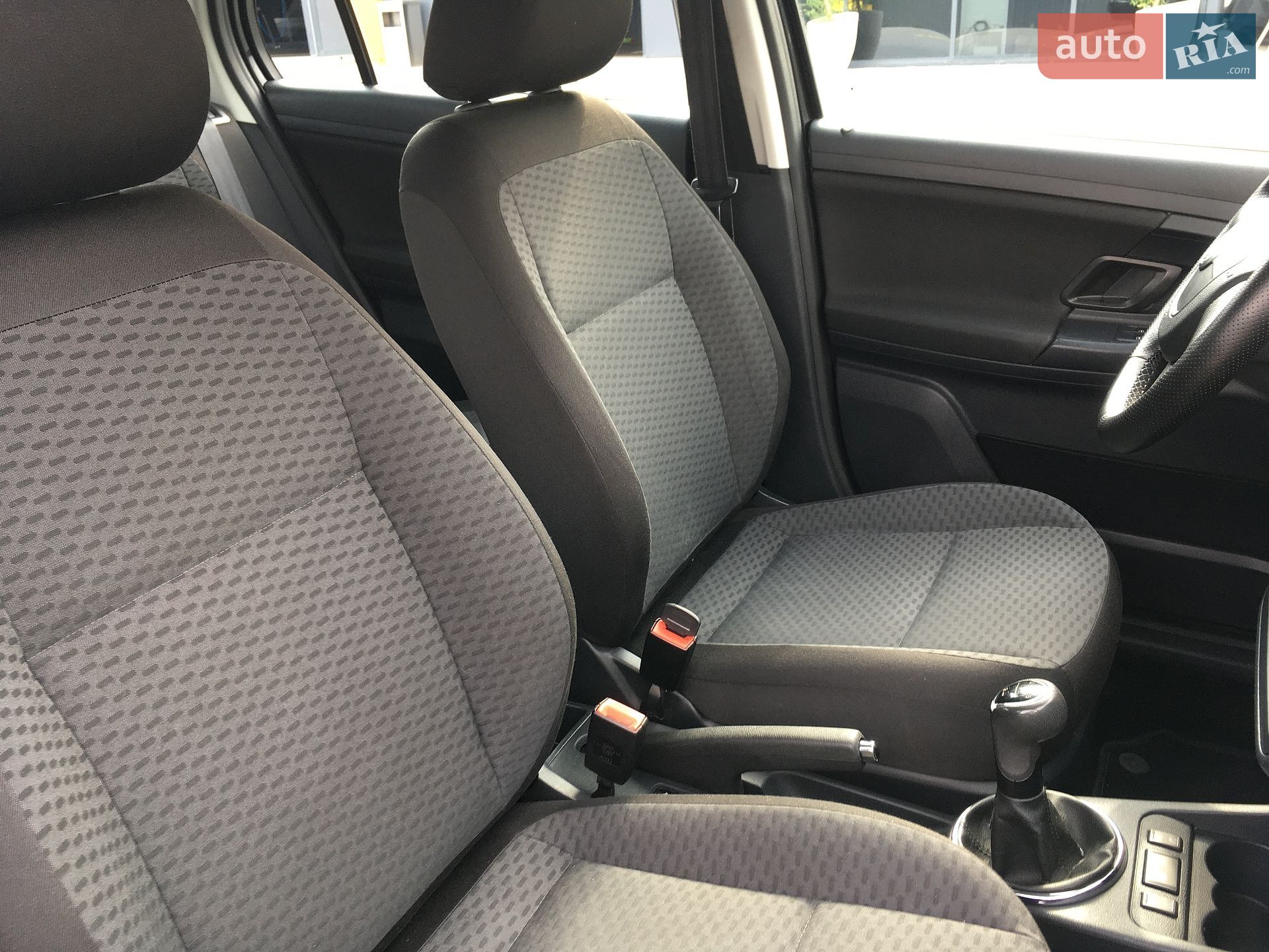 Skoda Fabia 2011 VIN TMBJC65J5B3178228 фото оголошення 46 з 110