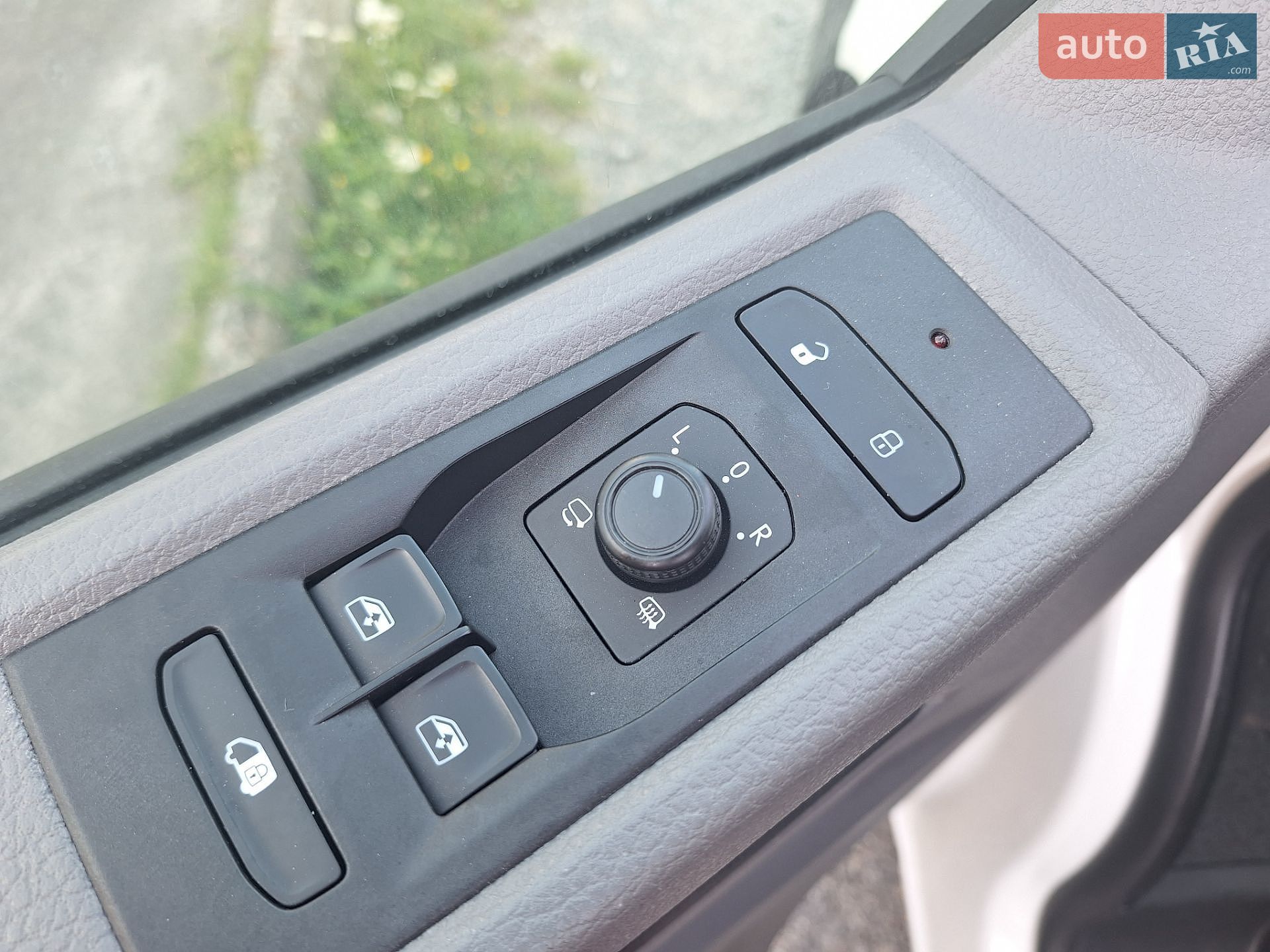 Volkswagen Transporter 2021 VIN WV1ZZZ7HZMH054904 фото оголошення 40 з 49