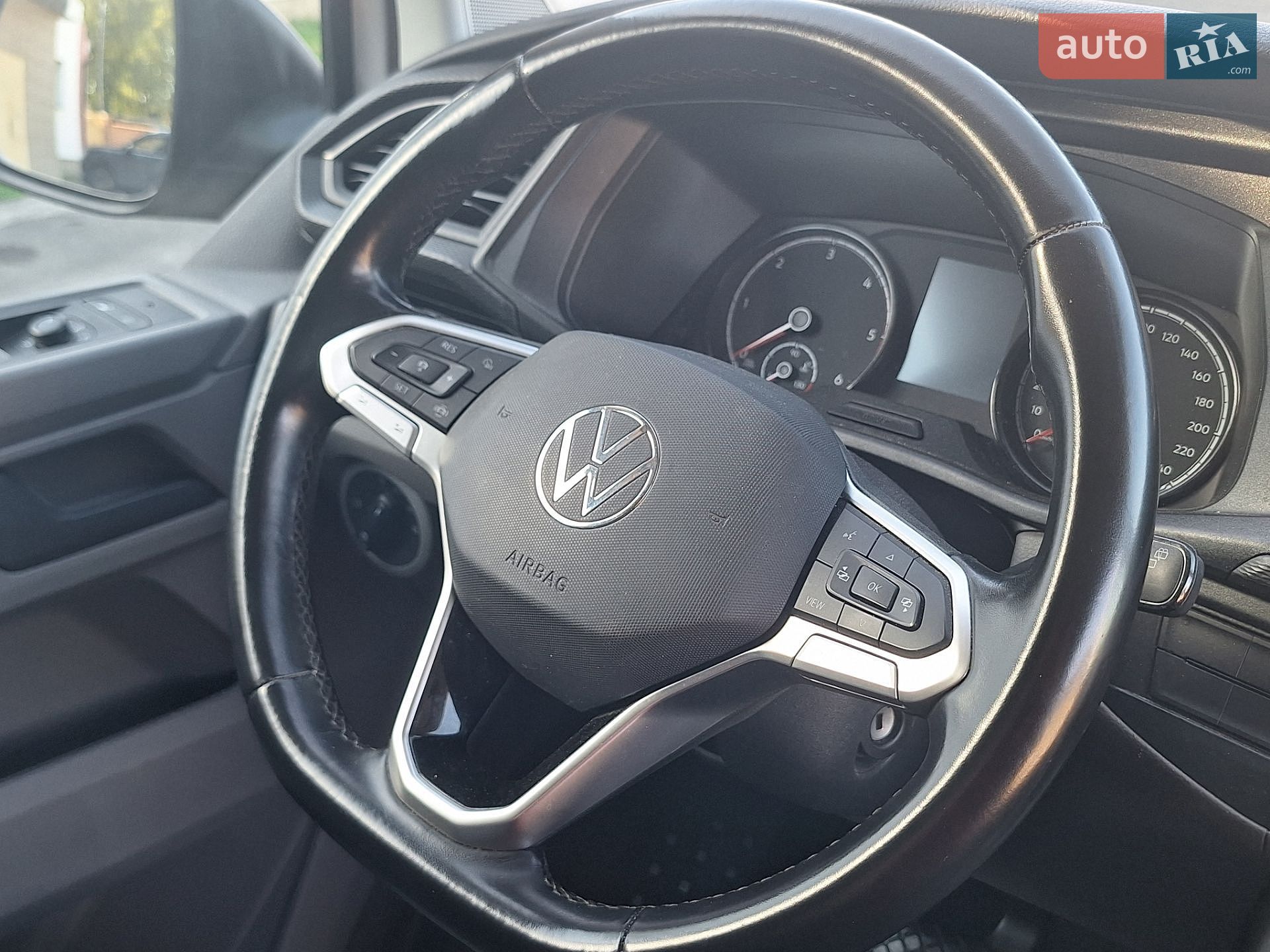 Volkswagen Transporter 2021 VIN WV1ZZZ7HZMH054904 фото оголошення 44 з 49