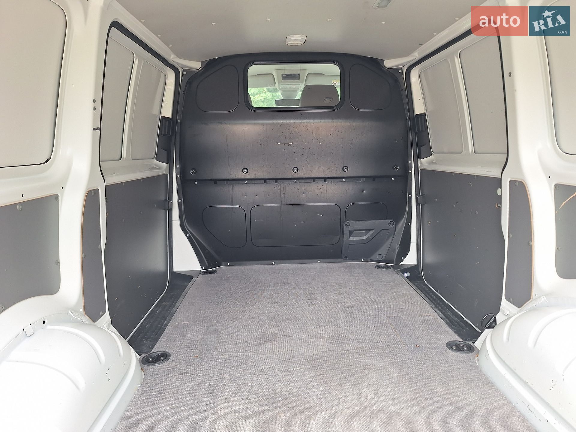 Volkswagen Transporter 2021 VIN WV1ZZZ7HZMH054904 фото оголошення 49 з 49