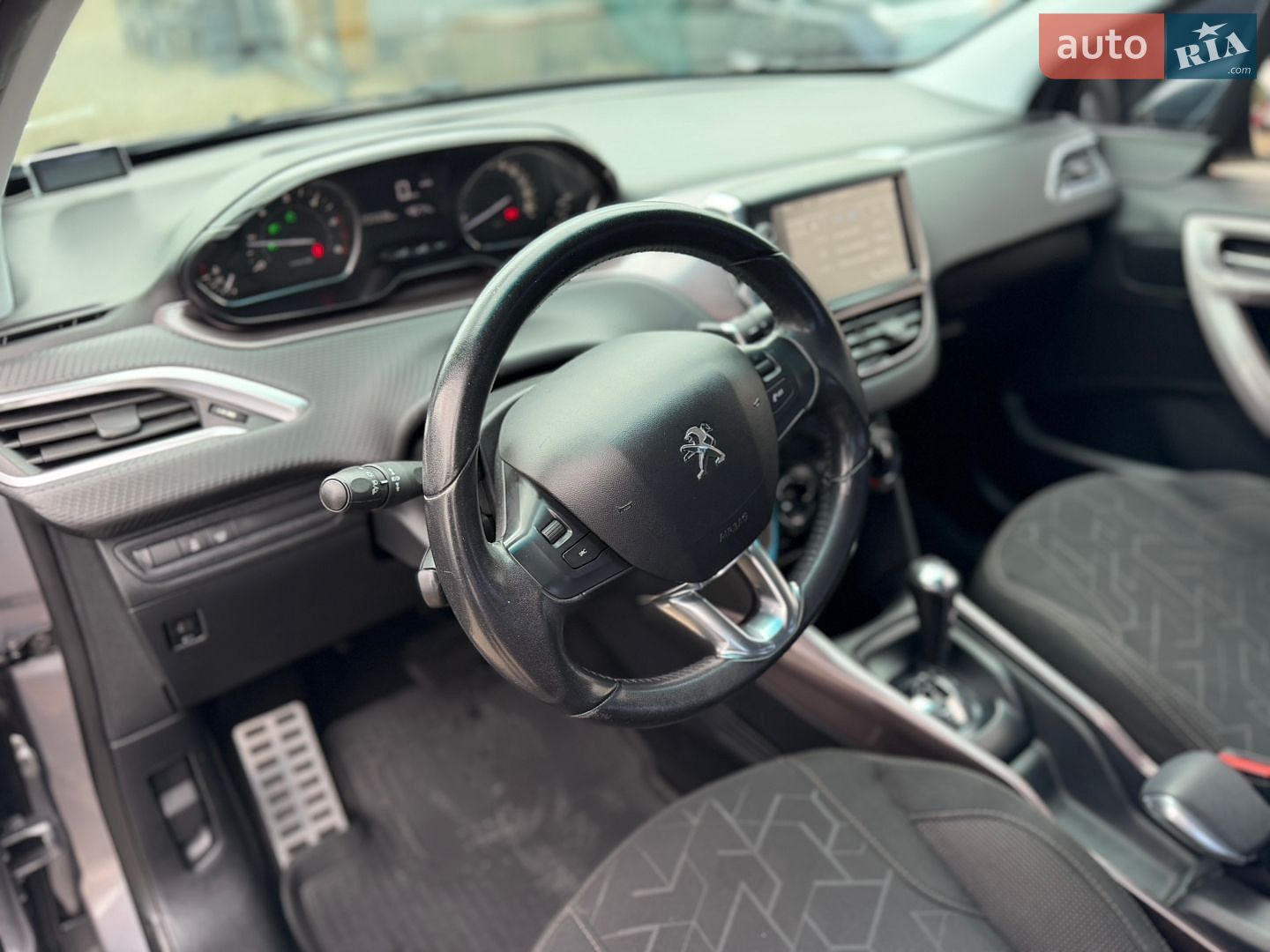 Peugeot 2008 2014 VIN VF3CU9HP8EY025409 фото оголошення 23 з 39