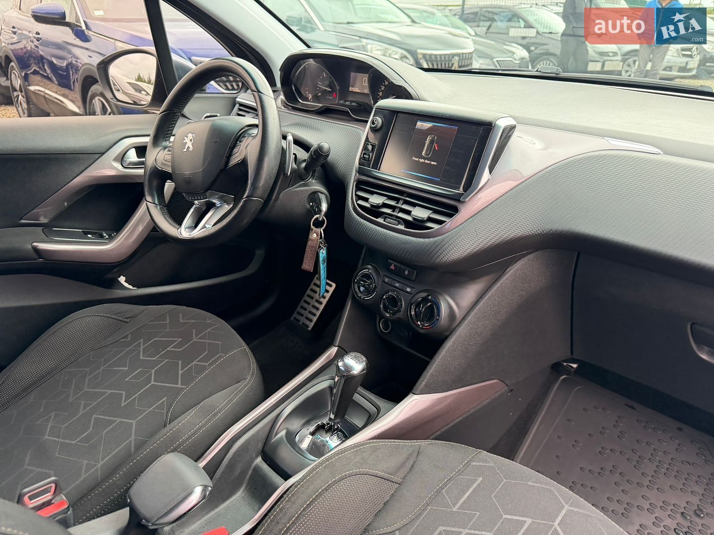 Peugeot 2008 2014 VIN VF3CU9HP8EY025409 фото оголошення 32 з 39