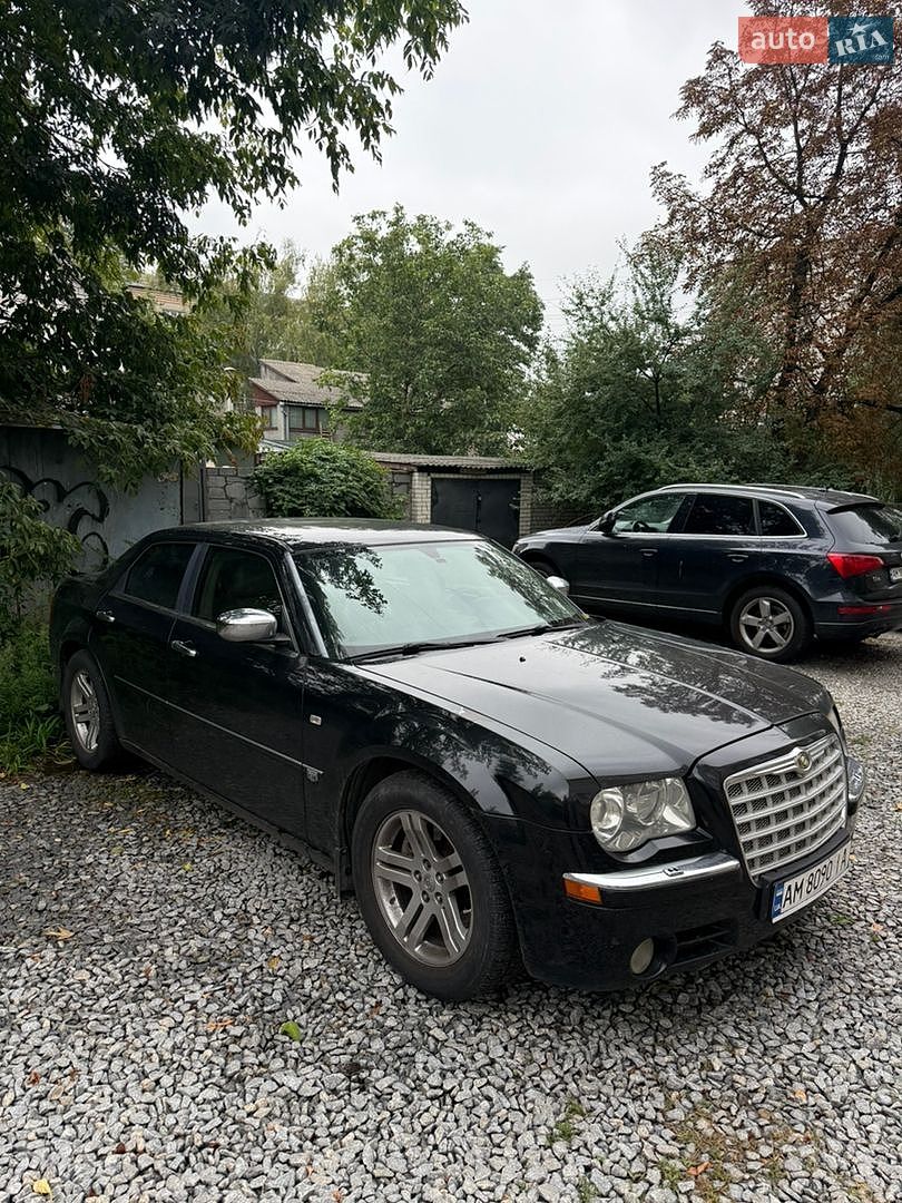 Chrysler 300C 2006 VIN 1C3H8B3R56Y102183 фото оголошення 2 з 10