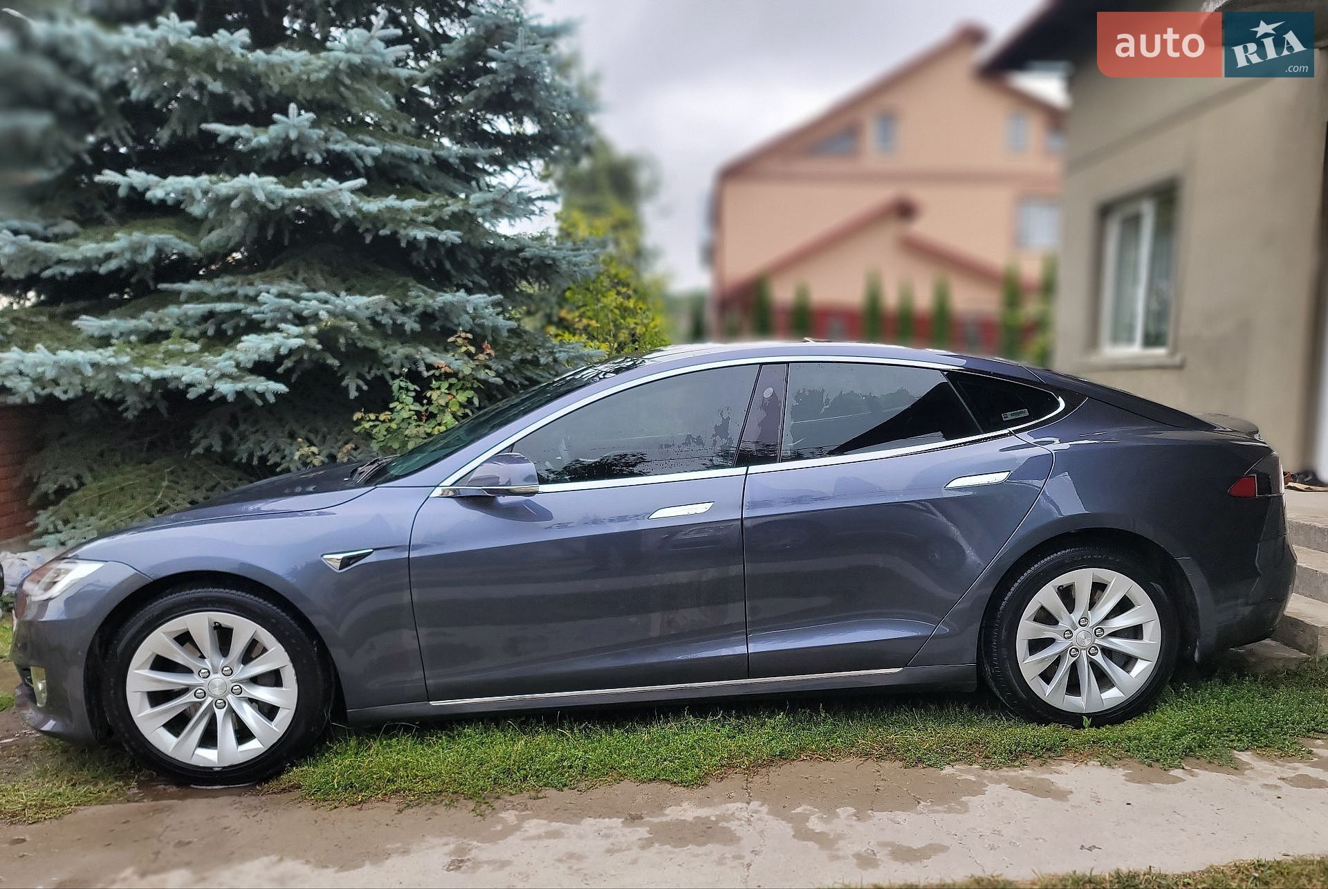 Tesla Model S 2018 VIN 5YJSA1E24JF243240 фото оголошення 6 з 34
