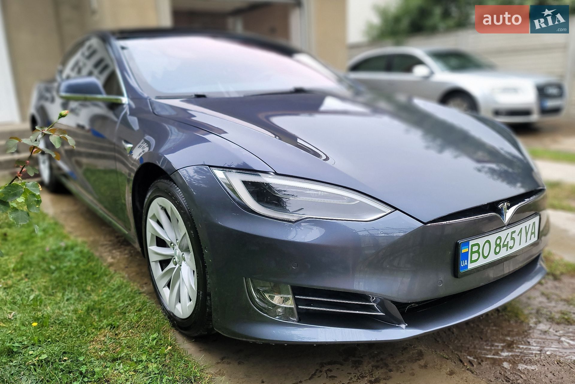 Tesla Model S 2018 VIN 5YJSA1E24JF243240 фото оголошення 2 з 34
