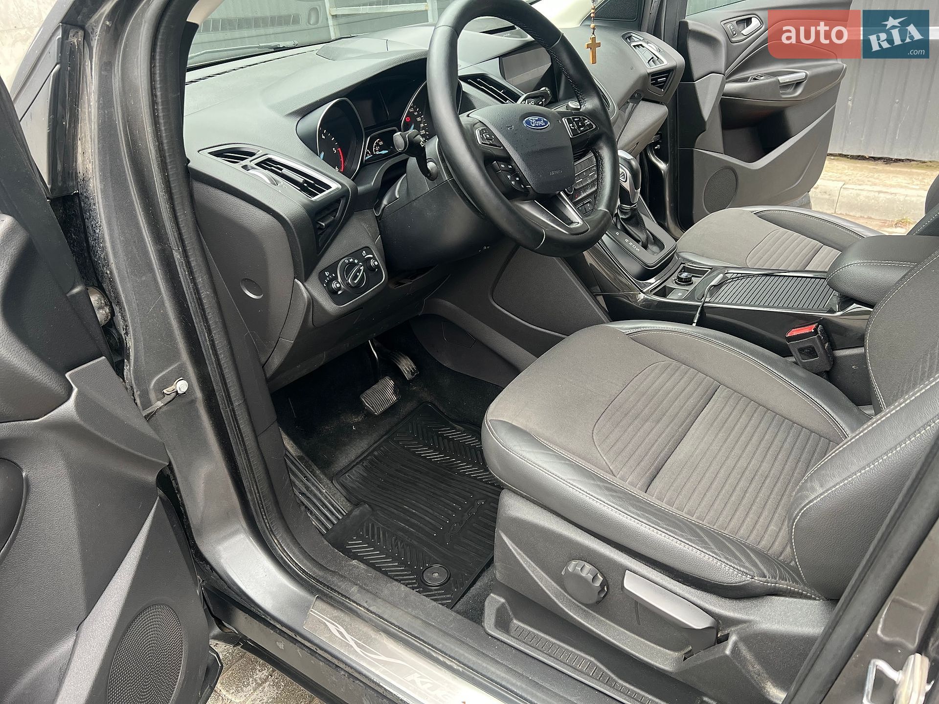 Ford Kuga 2019 VIN WF0AXXWPMAKY67911 фото оголошення 7 з 24