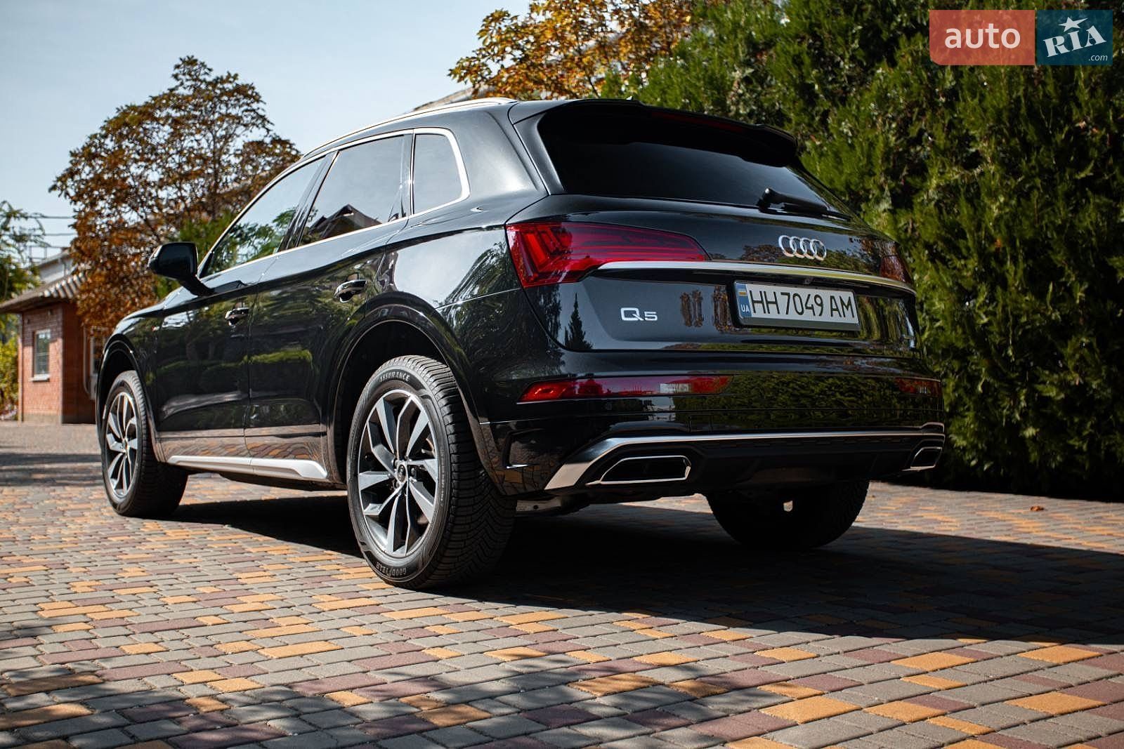 Audi Q5 2022 VIN WA1GAAFYXP2077952 фото оголошення 4 з 23