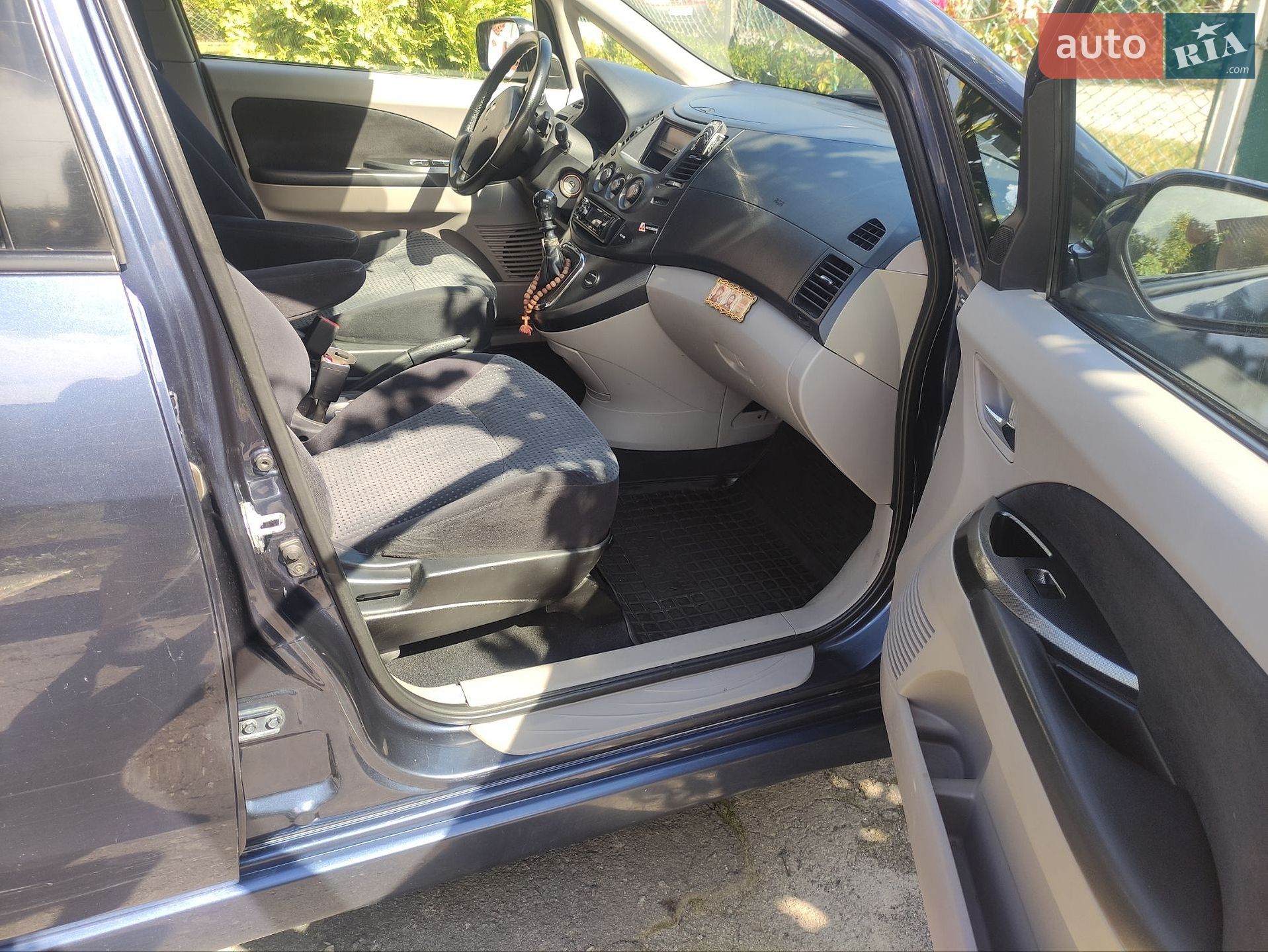 Mitsubishi Grandis 2006 VIN JMBLJNA8W6Z012823 фото оголошення 15 з 16