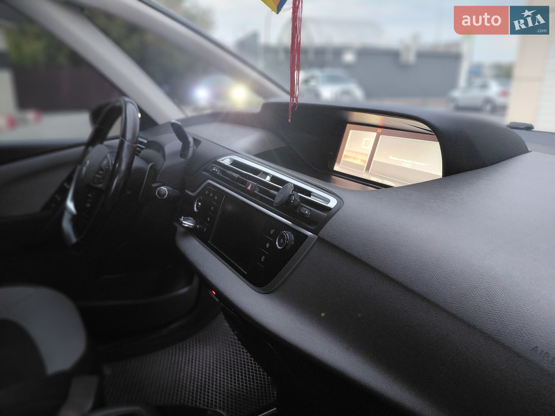 Citroen C4 Picasso 2014 VIN VF73A9HC8EJ562736 фото оголошення 46 з 80