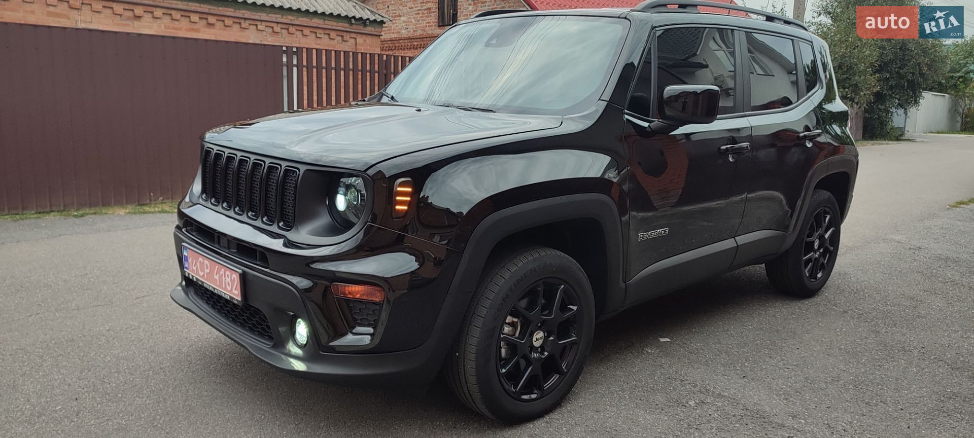 Jeep Renegade 2022 VIN ZACNJDB11NPN69437 фото оголошення 12 з 112