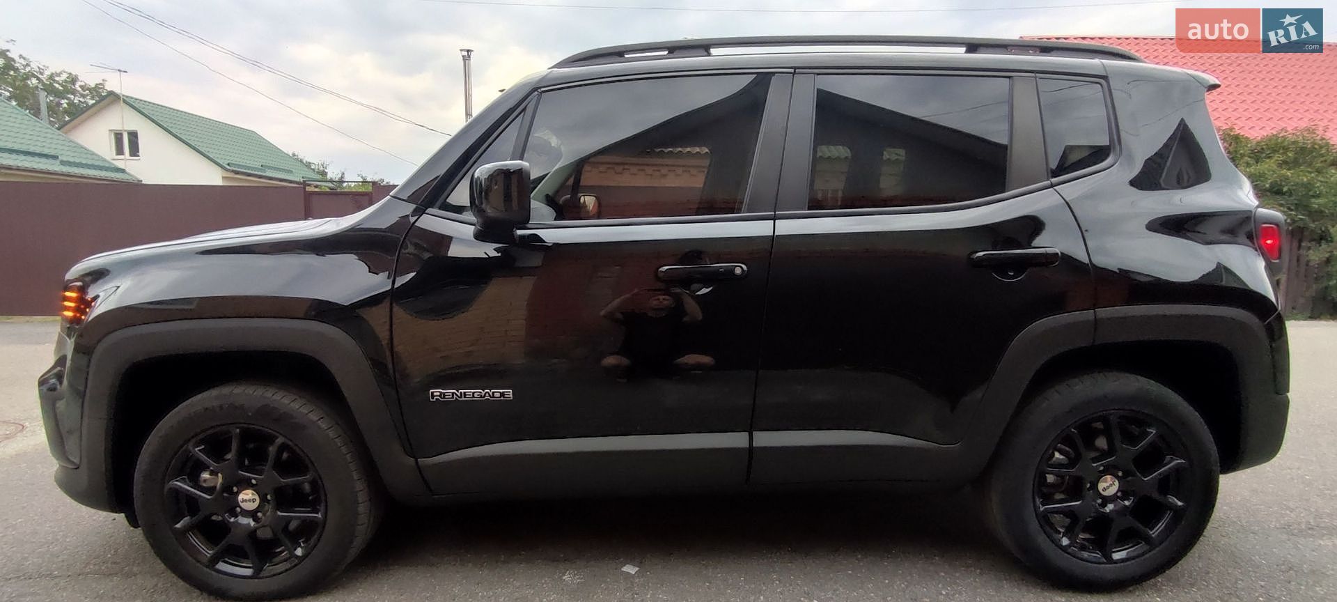Jeep Renegade 2022 VIN ZACNJDB11NPN69437 фото оголошення 16 з 112