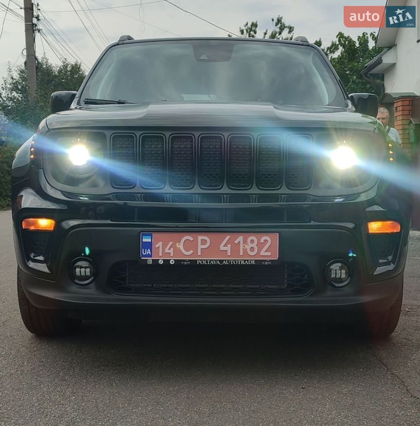 Jeep Renegade 2022 VIN ZACNJDB11NPN69437 фото оголошення 3 з 112